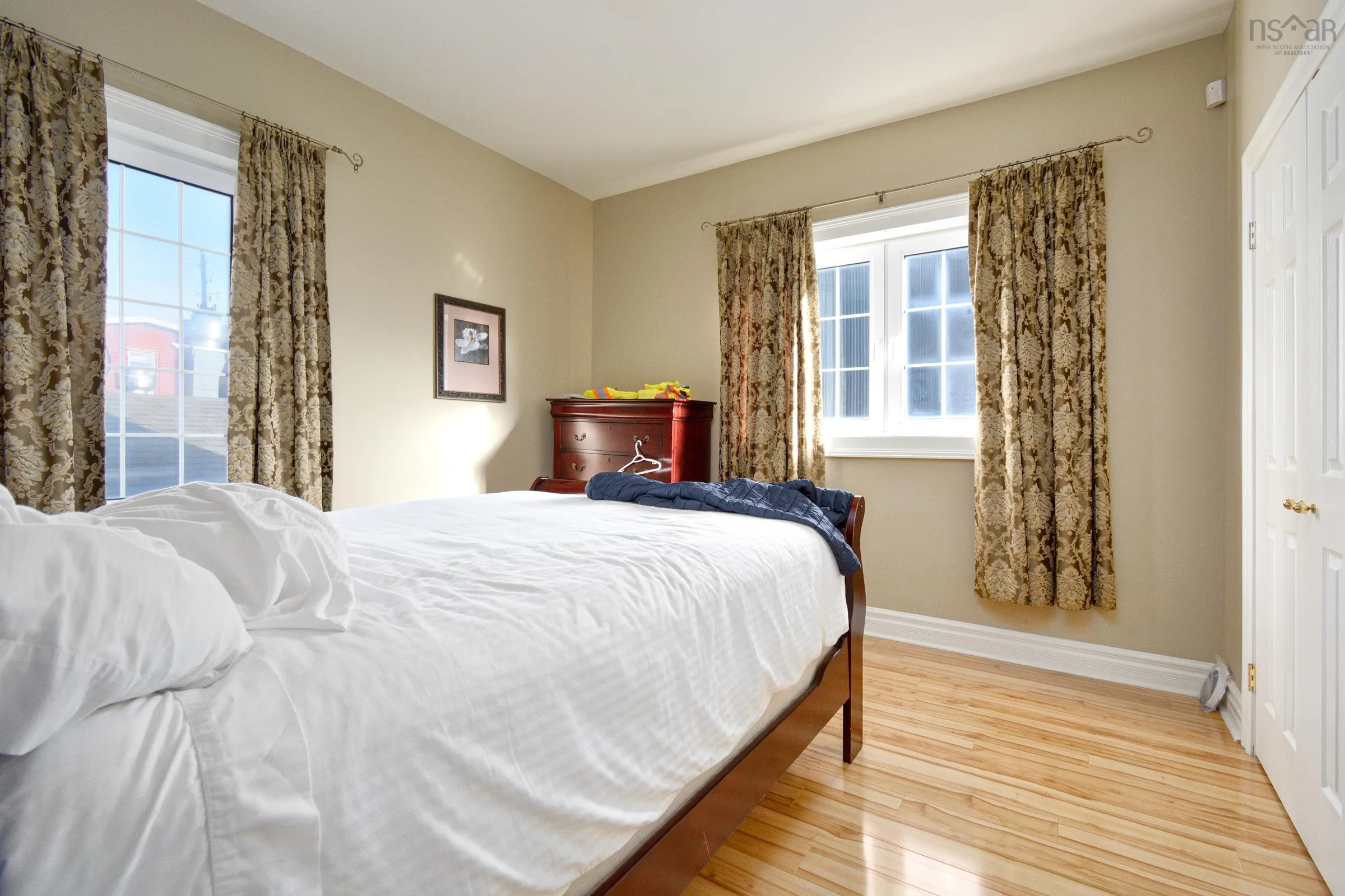 10 Pitt Street, Sydney, NS B1P 5X3, ,Commercial Sale,For Sale,Pitt,202501171