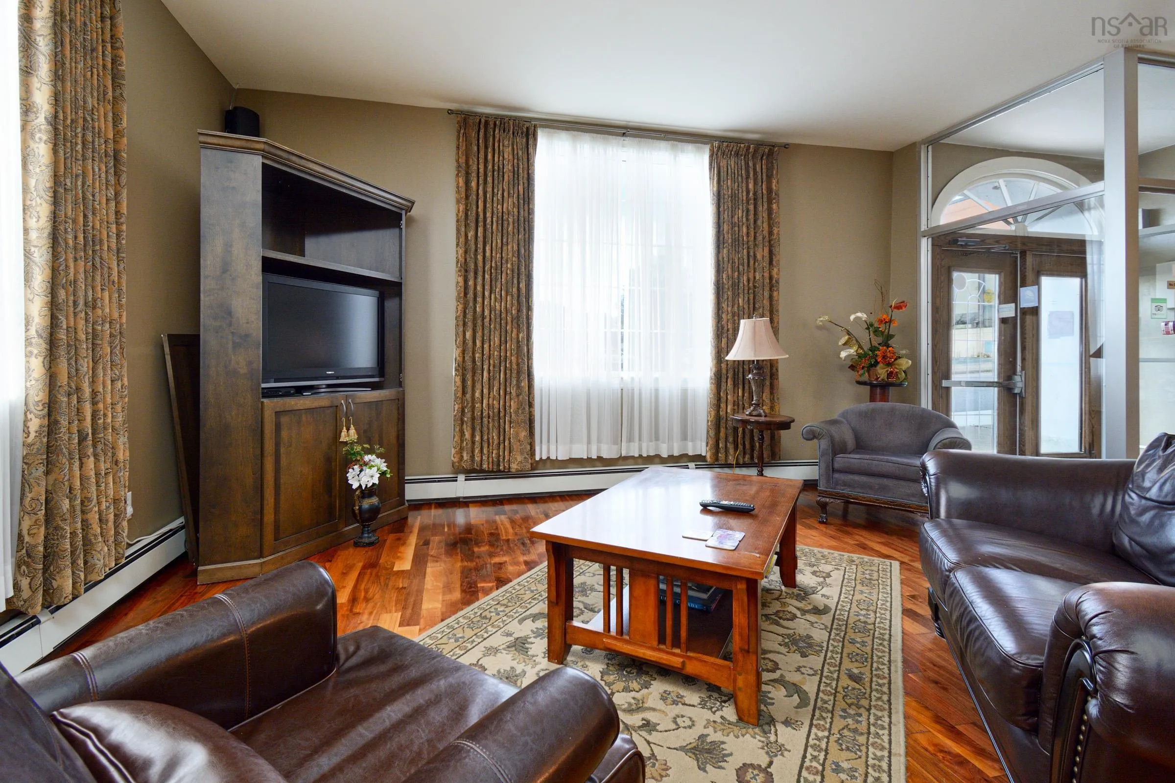 10 Pitt Street, Sydney, NS B1P 5X3, ,Commercial Sale,For Sale,Pitt,202501171