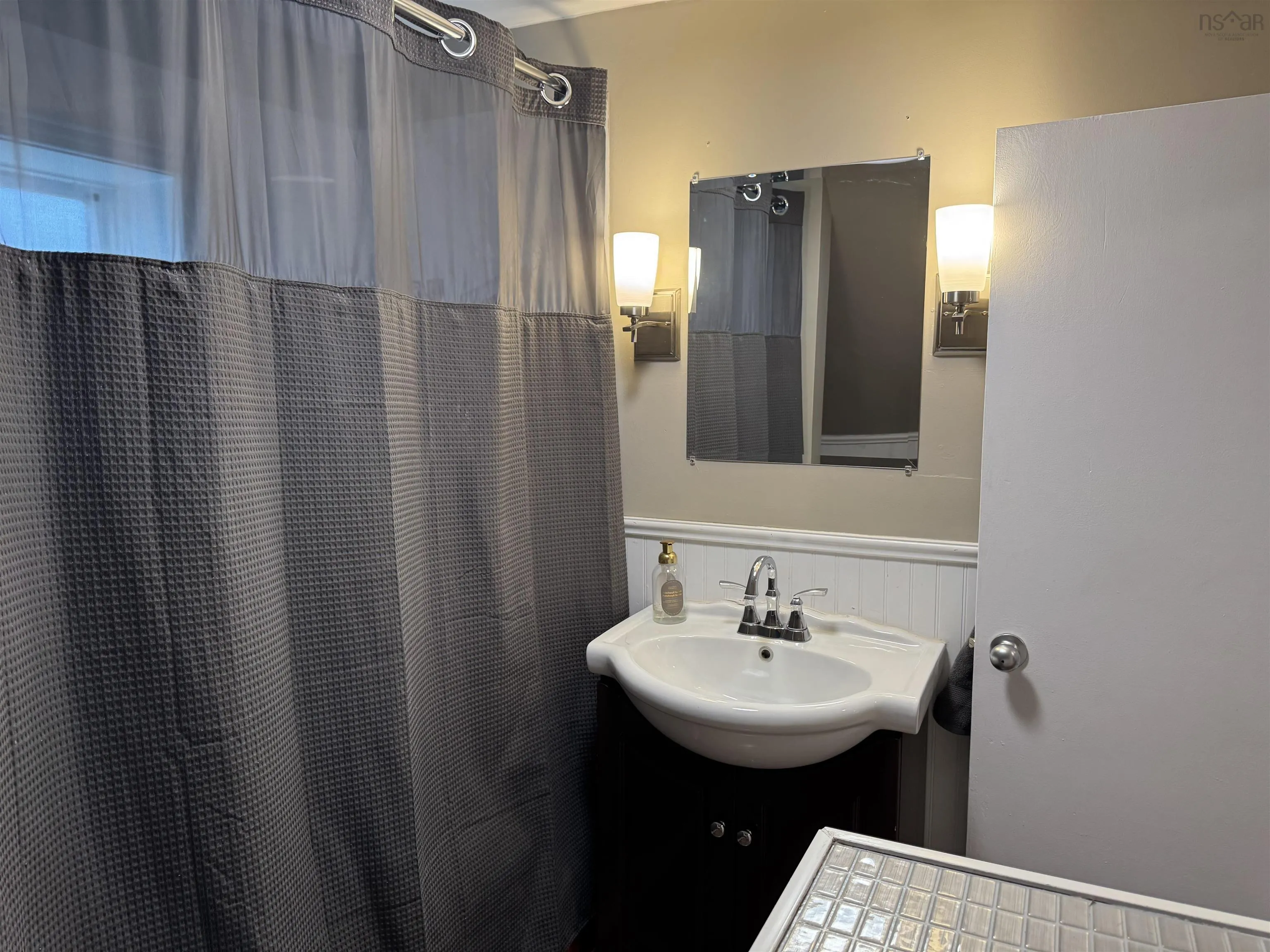 107 Stellar Street, Stellarton, NS B0K 1S0, 4 Bedrooms Bedrooms, ,2 BathroomsBathrooms,Residential,For Sale,Stellar,202518528