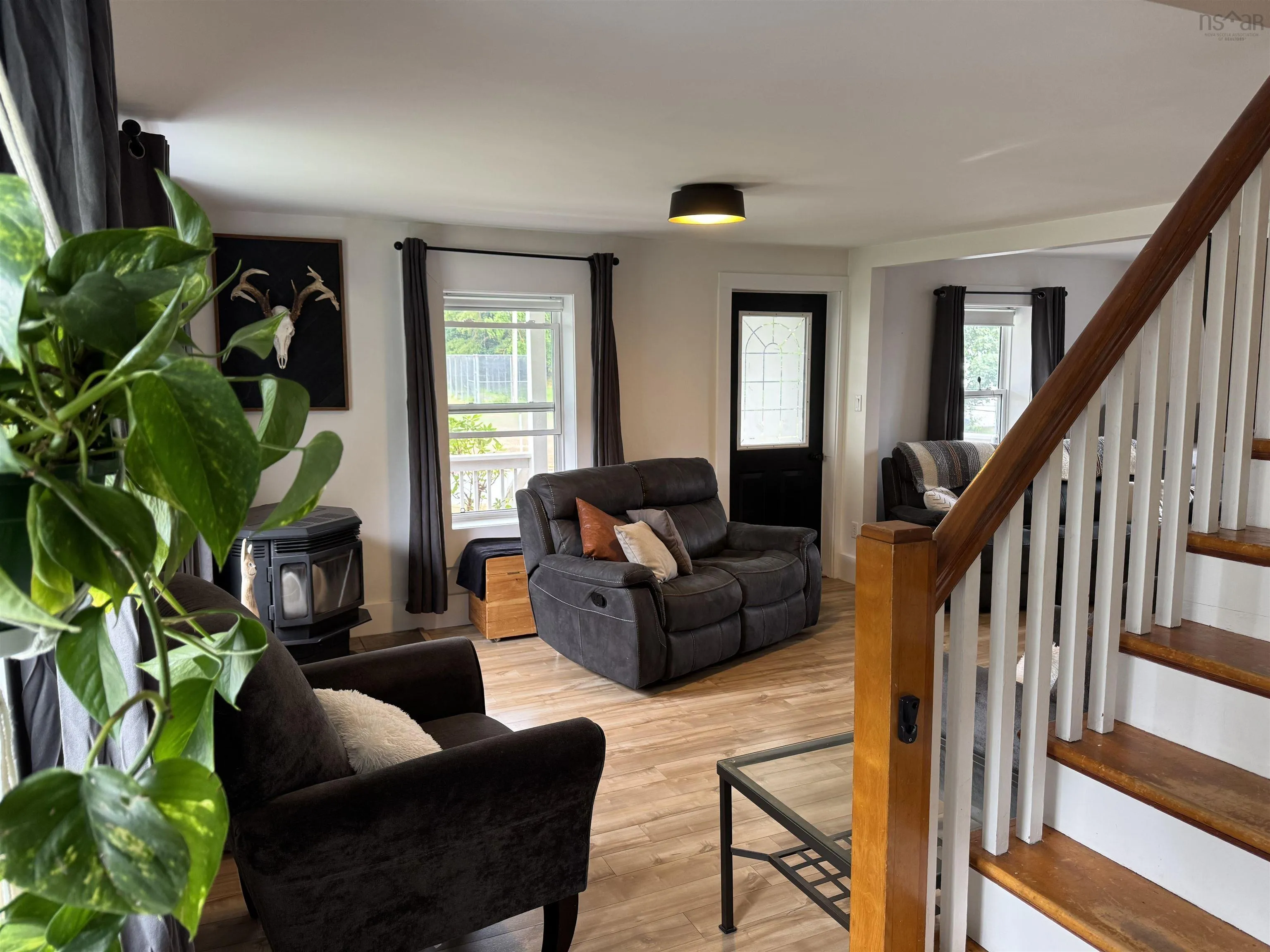 107 Stellar Street, Stellarton, NS B0K 1S0, 4 Bedrooms Bedrooms, ,2 BathroomsBathrooms,Residential,For Sale,Stellar,202518528