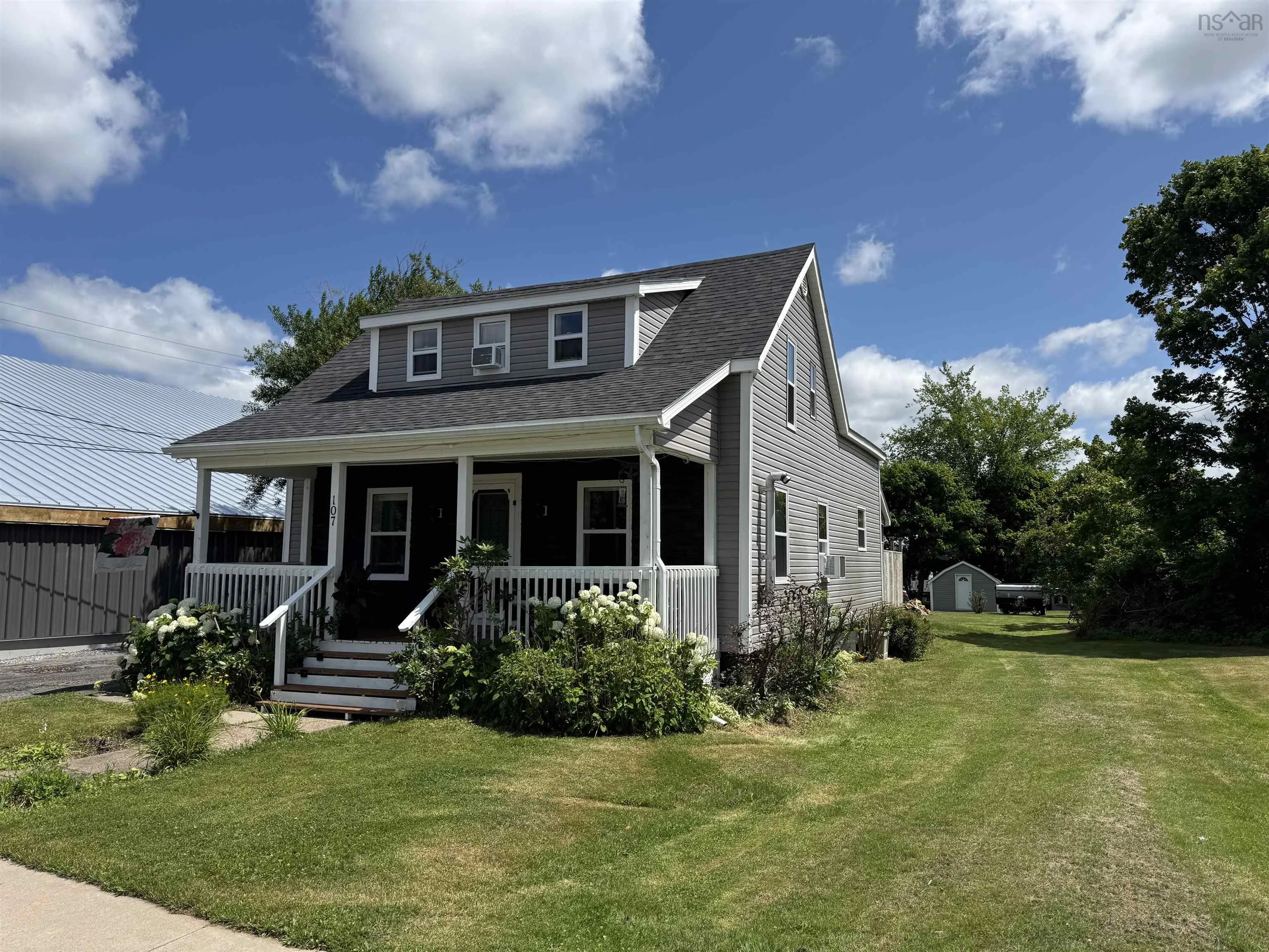 107 Stellar Street, Stellarton, NS B0K 1S0, 4 Bedrooms Bedrooms, ,2 BathroomsBathrooms,Residential,For Sale,Stellar,202518528