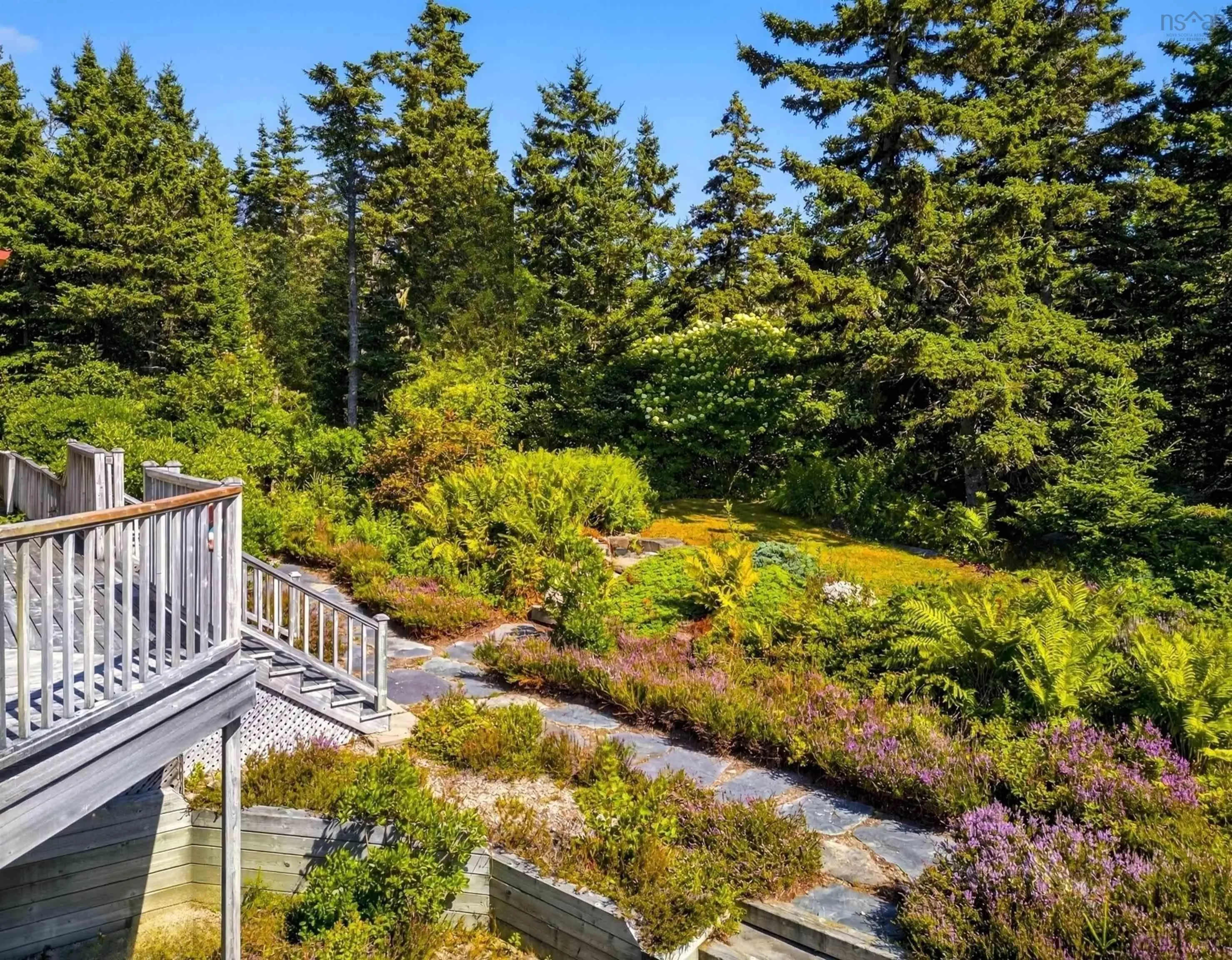 20 Pierce Point Road, Western Head, NS B0T 1K0, 3 Bedrooms Bedrooms, ,4 BathroomsBathrooms,Residential,For Sale,Pierce Point,202521985
