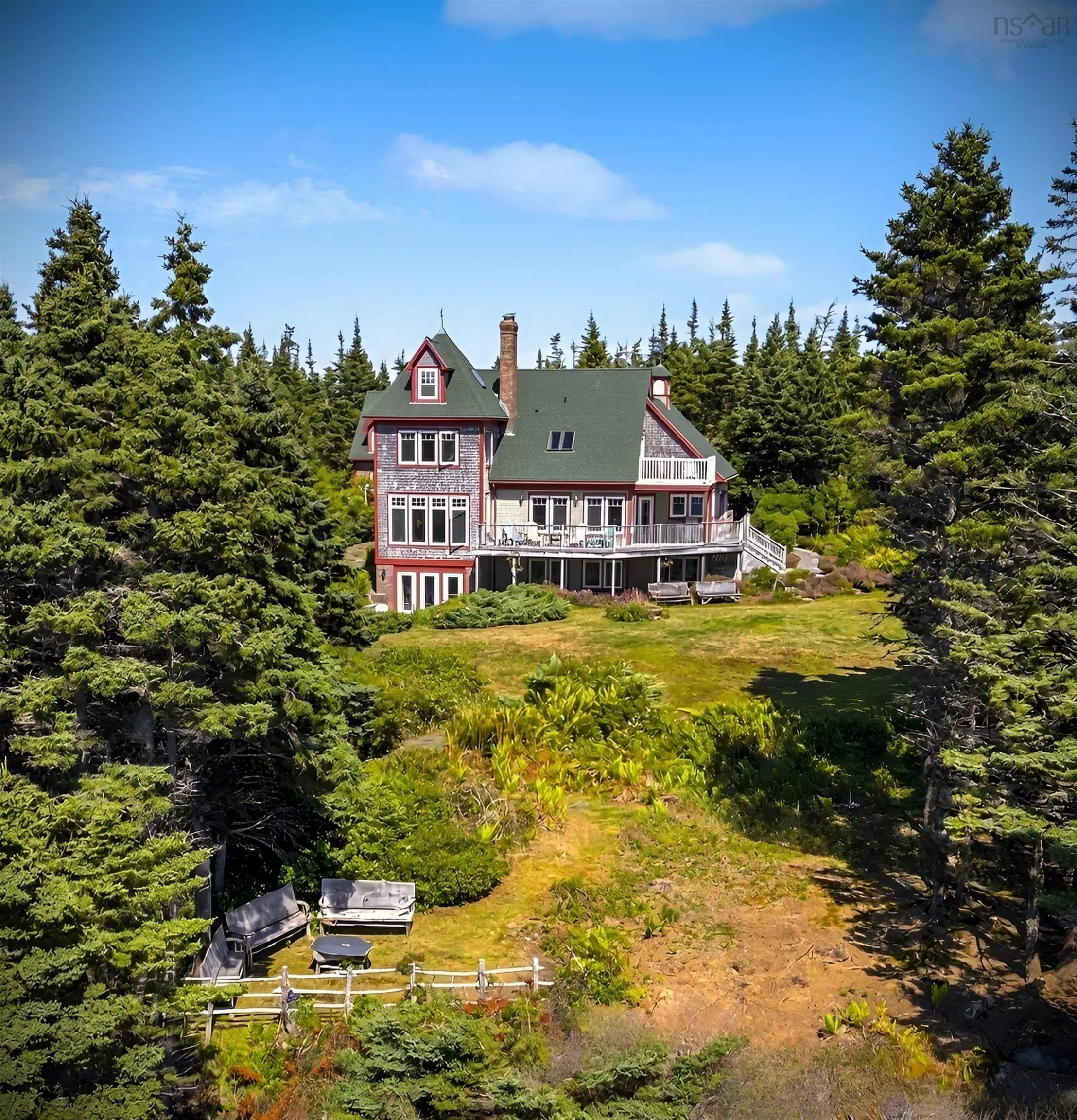 20 Pierce Point Road, Western Head, NS B0T 1K0, 3 Bedrooms Bedrooms, ,4 BathroomsBathrooms,Residential,For Sale,Pierce Point,202521985