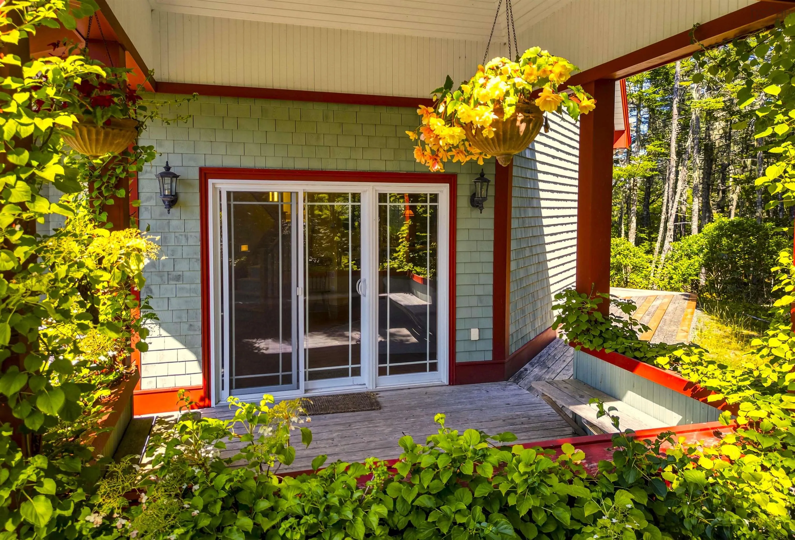 20 Pierce Point Road, Western Head, NS B0T 1K0, 3 Bedrooms Bedrooms, ,4 BathroomsBathrooms,Residential,For Sale,Pierce Point,202521985
