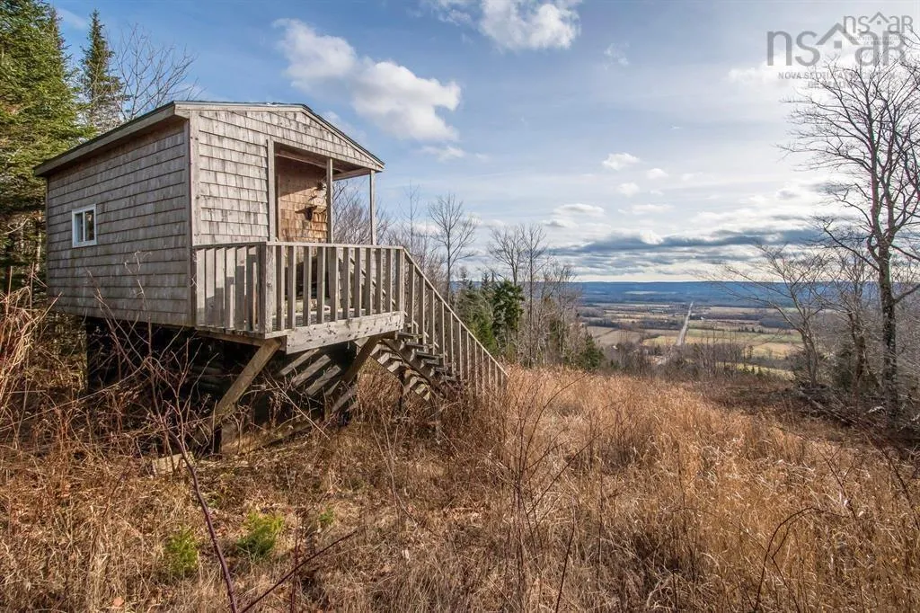 894 Morden Road, Weltons Corner, NS B0P 1C0, 5 Bedrooms Bedrooms, ,3 BathroomsBathrooms,Farm,For Sale,Morden,202524922