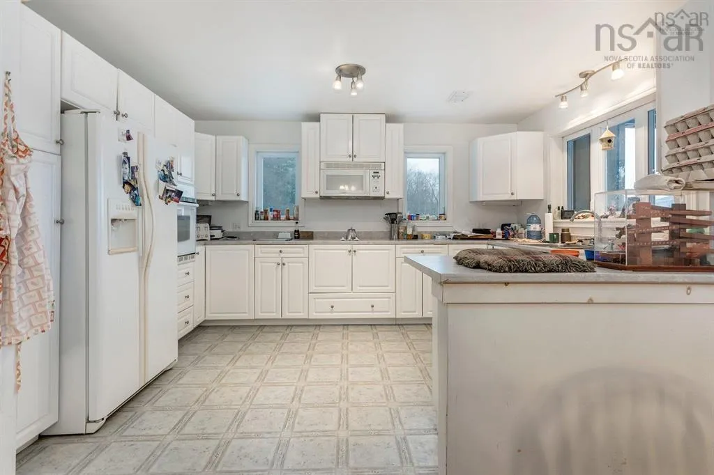 894 Morden Road, Weltons Corner, NS B0P 1C0, 5 Bedrooms Bedrooms, ,3 BathroomsBathrooms,Farm,For Sale,Morden,202524922