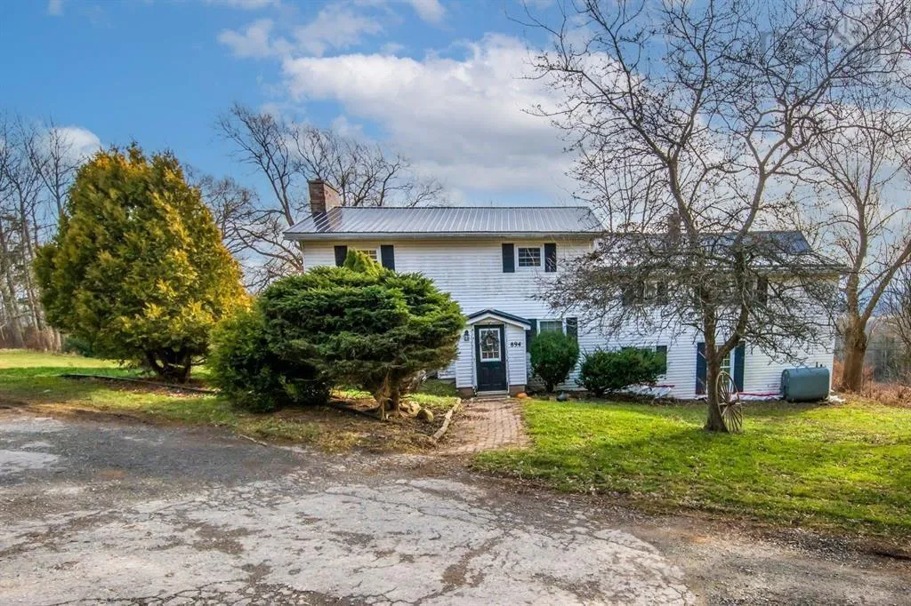 894 Morden Road, Weltons Corner, NS B0P 1C0, 5 Bedrooms Bedrooms, ,3 BathroomsBathrooms,Farm,For Sale,Morden,202524922