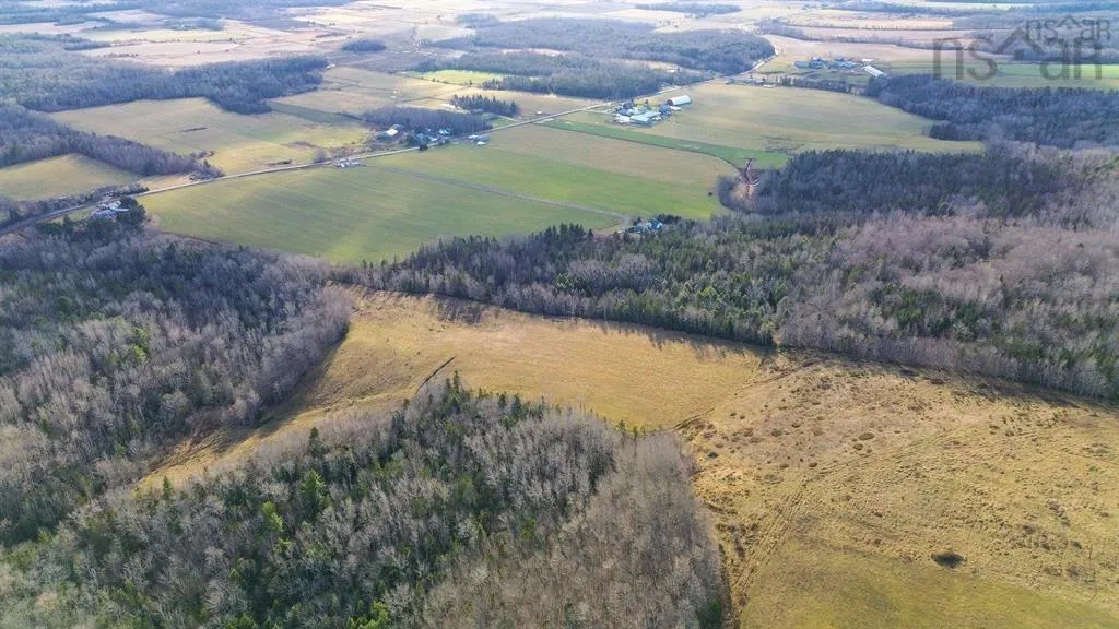 894 Morden Road, Weltons Corner, NS B0P 1C0, 5 Bedrooms Bedrooms, ,3 BathroomsBathrooms,Farm,For Sale,Morden,202524922