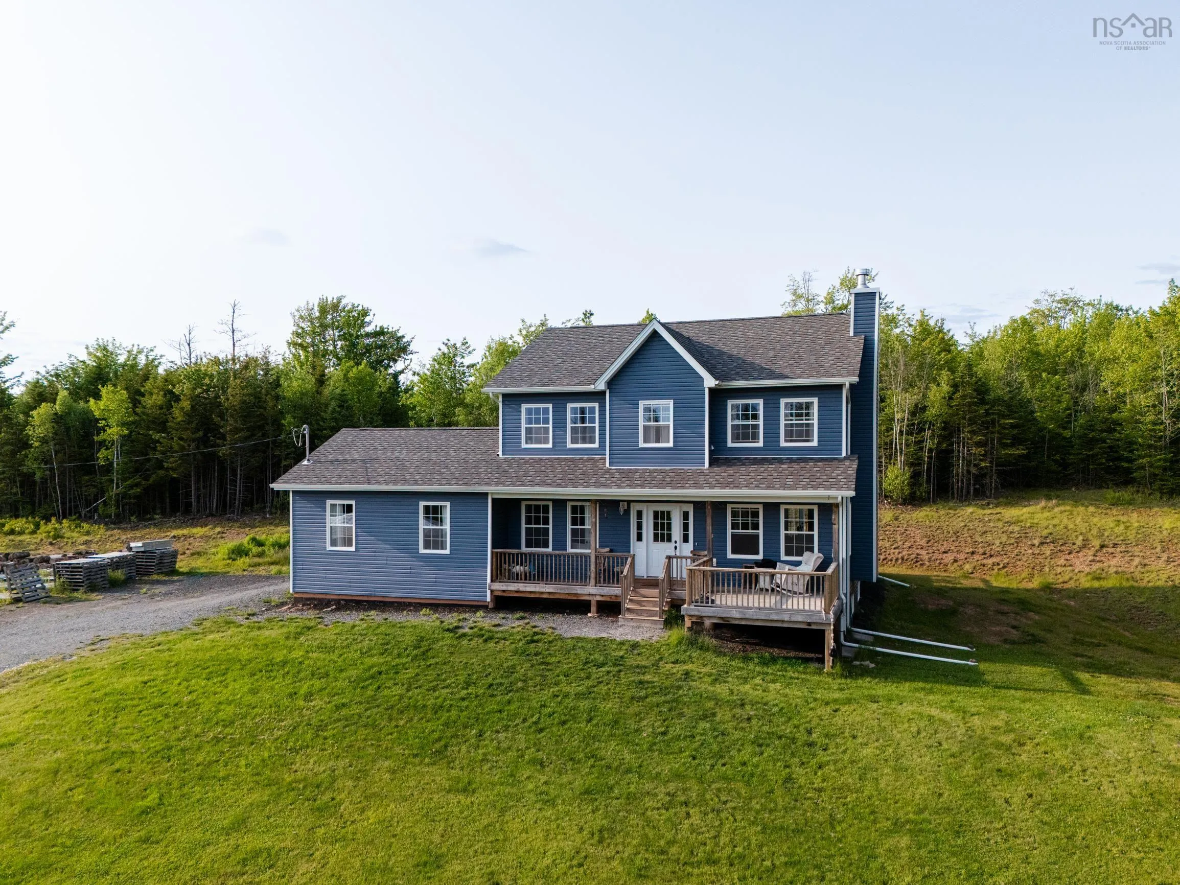 9409 Highway 215, Pembroke, NS B0N 2R0, 5 Bedrooms Bedrooms, ,4 BathroomsBathrooms,Residential,For Sale,Highway 215,202514800