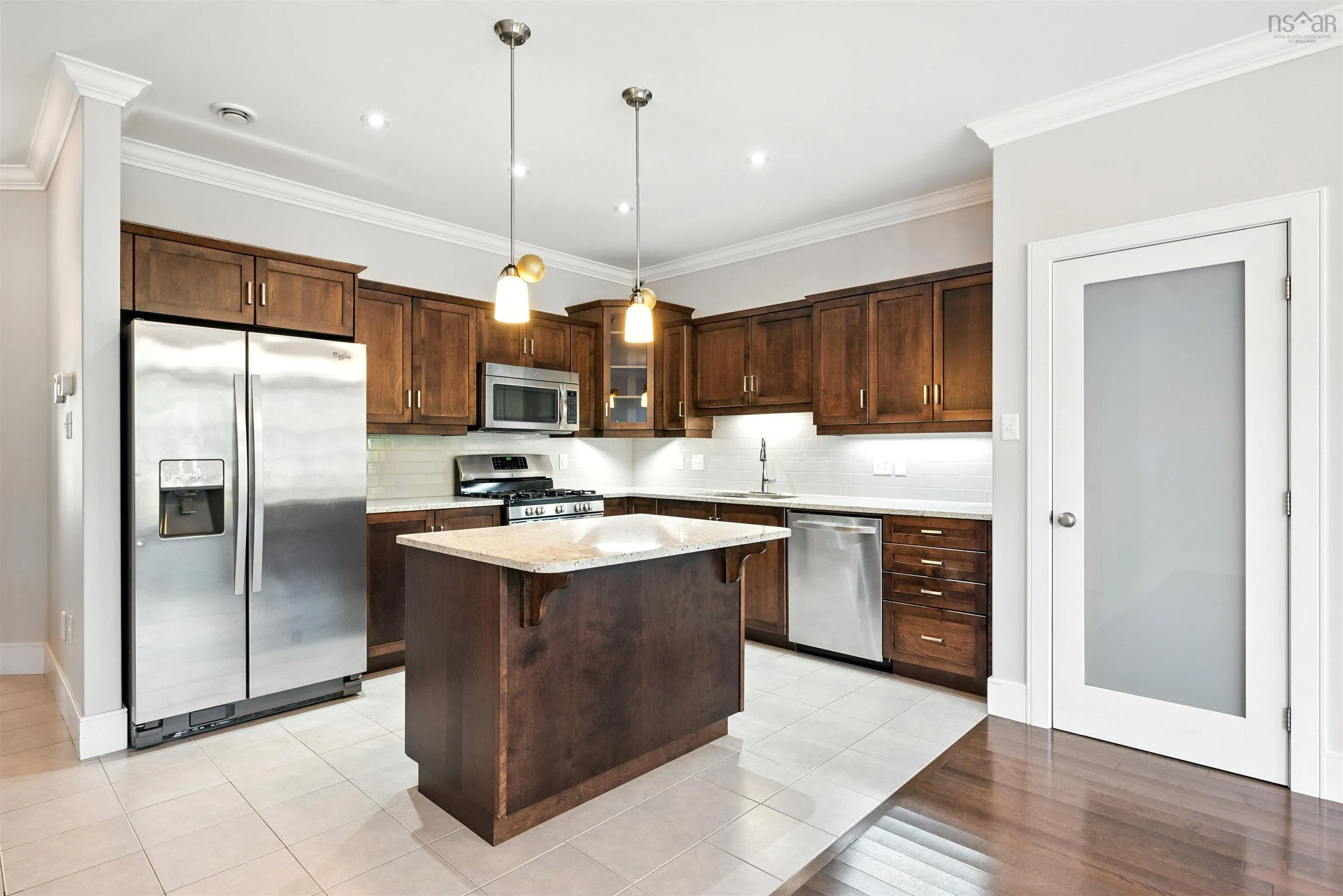 94 Larkview Terrace, Bedford West, NS B4B 0H3, 4 Bedrooms Bedrooms, ,4 BathroomsBathrooms,Residential,For Sale,Larkview,202523186