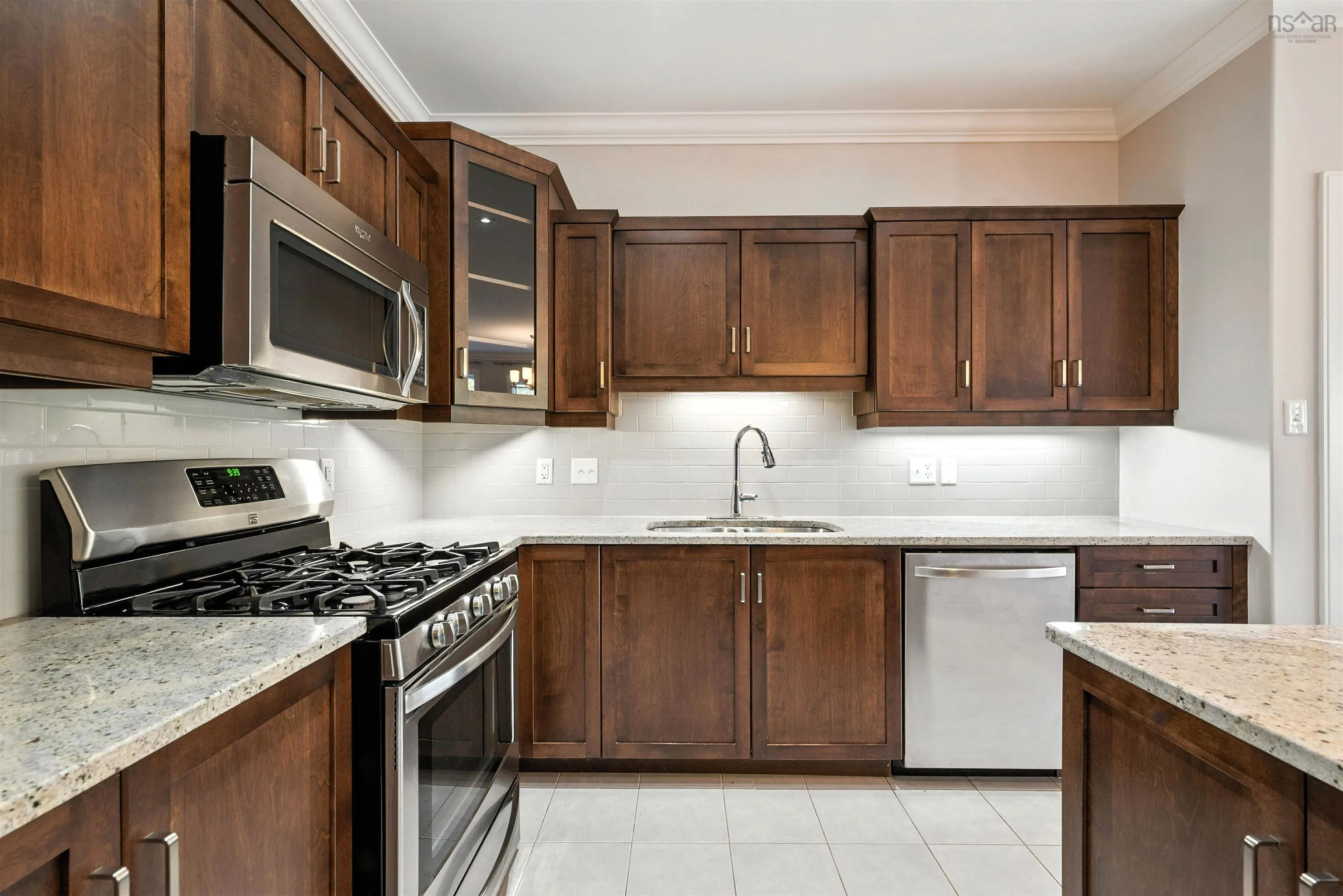 94 Larkview Terrace, Bedford West, NS B4B 0H3, 4 Bedrooms Bedrooms, ,4 BathroomsBathrooms,Residential,For Sale,Larkview,202523186