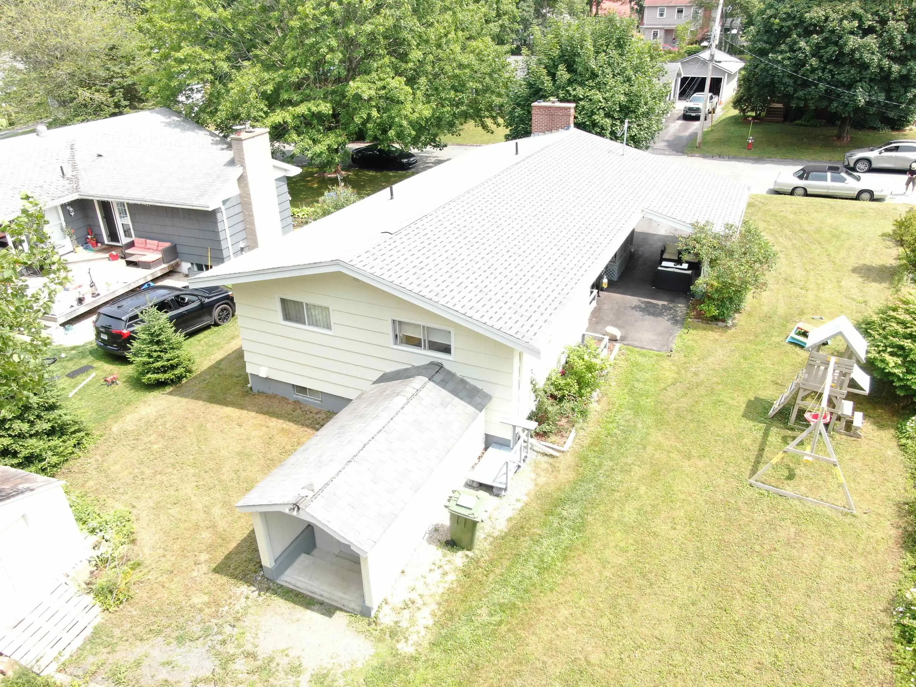 32 Murray Drive, Bridgewater, NS B4V 2M7, 3 Bedrooms Bedrooms, ,2 BathroomsBathrooms,Residential,For Sale,Murray,202517551