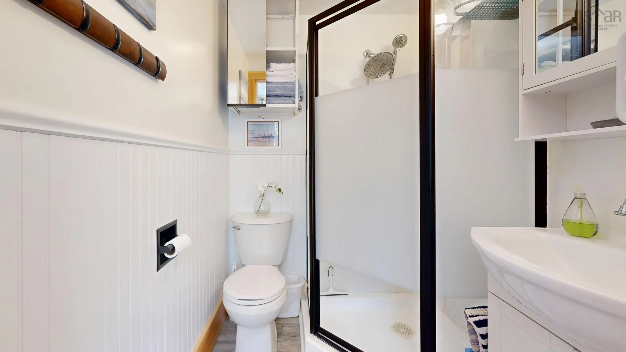 17 George Street, Shelburne, NS B0T 1W0, 3 Bedrooms Bedrooms, ,3 BathroomsBathrooms,Residential,For Sale,George,202518470