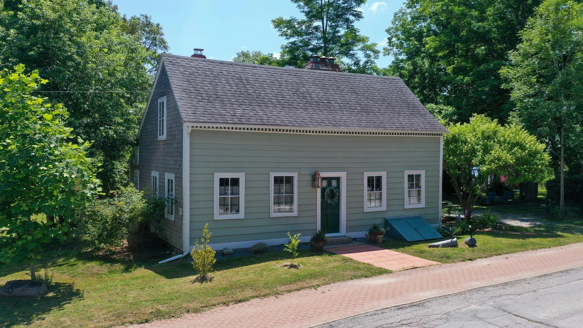 17 George Street, Shelburne, NS B0T 1W0, 3 Bedrooms Bedrooms, ,3 BathroomsBathrooms,Residential,For Sale,George,202518470