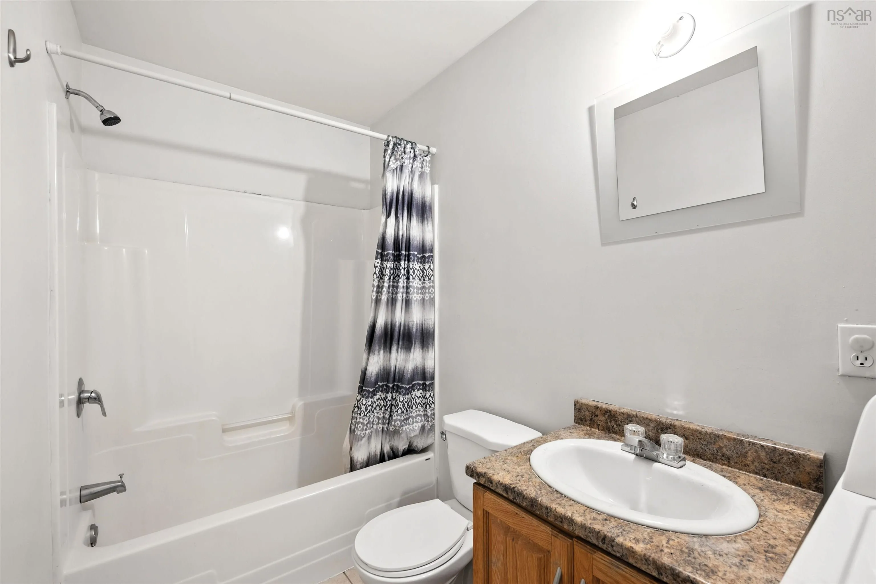 256 Highland Avenue, Windsor, NS B0N 2T0, 4 Bedrooms Bedrooms, ,4 BathroomsBathrooms,Residential,For Sale,Highland,202521107