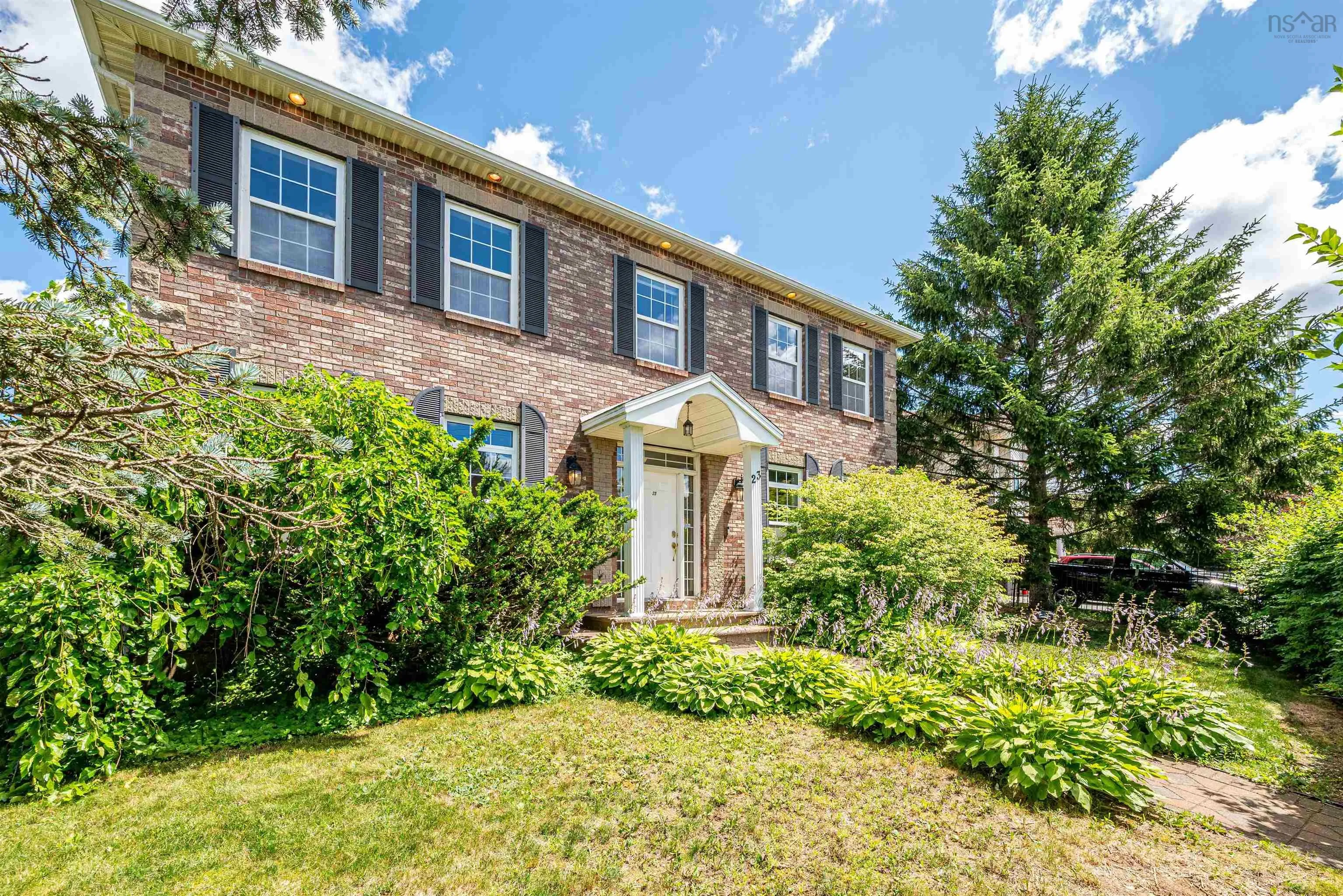23 Lancaster Drive, Clayton Park, NS B3S 1E7, 5 Bedrooms Bedrooms, ,4 BathroomsBathrooms,Residential,For Sale,Lancaster,202518577