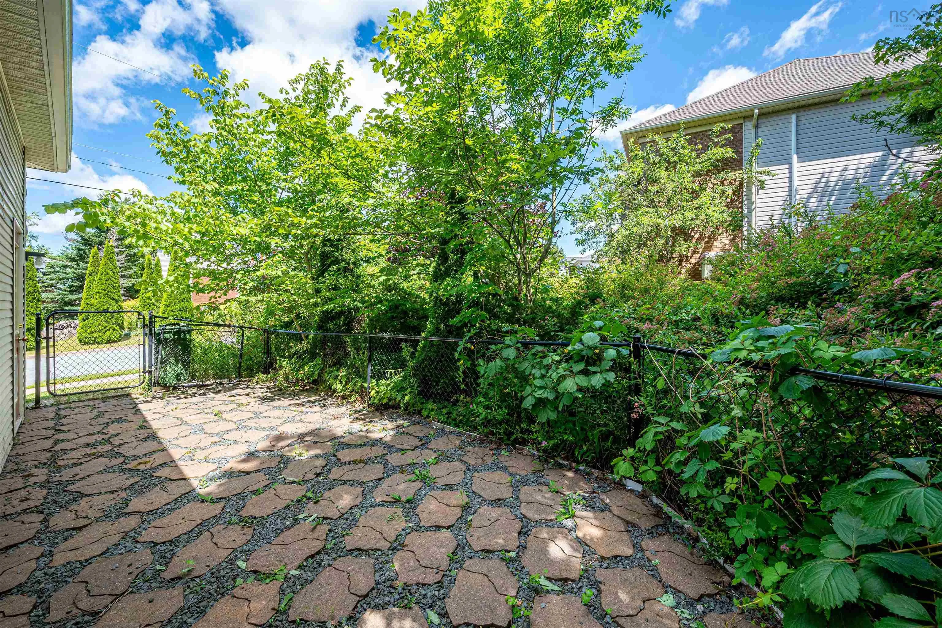 23 Lancaster Drive, Clayton Park, NS B3S 1E7, 5 Bedrooms Bedrooms, ,4 BathroomsBathrooms,Residential,For Sale,Lancaster,202518577