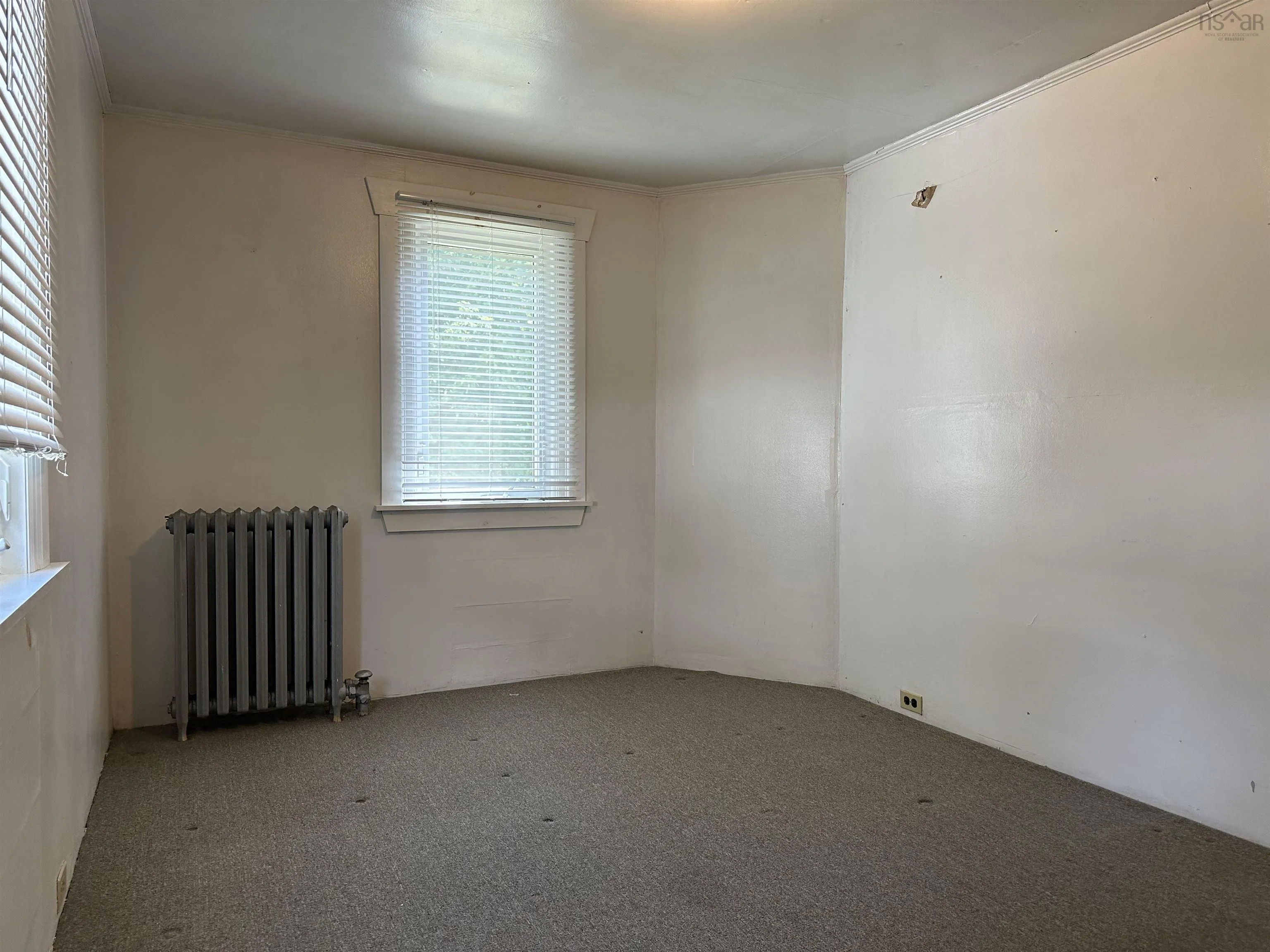 358 Royal Avenue, Sydney, NS B1P 4N5, 3 Bedrooms Bedrooms, ,1 BathroomBathrooms,Residential,For Sale,Royal,202521090