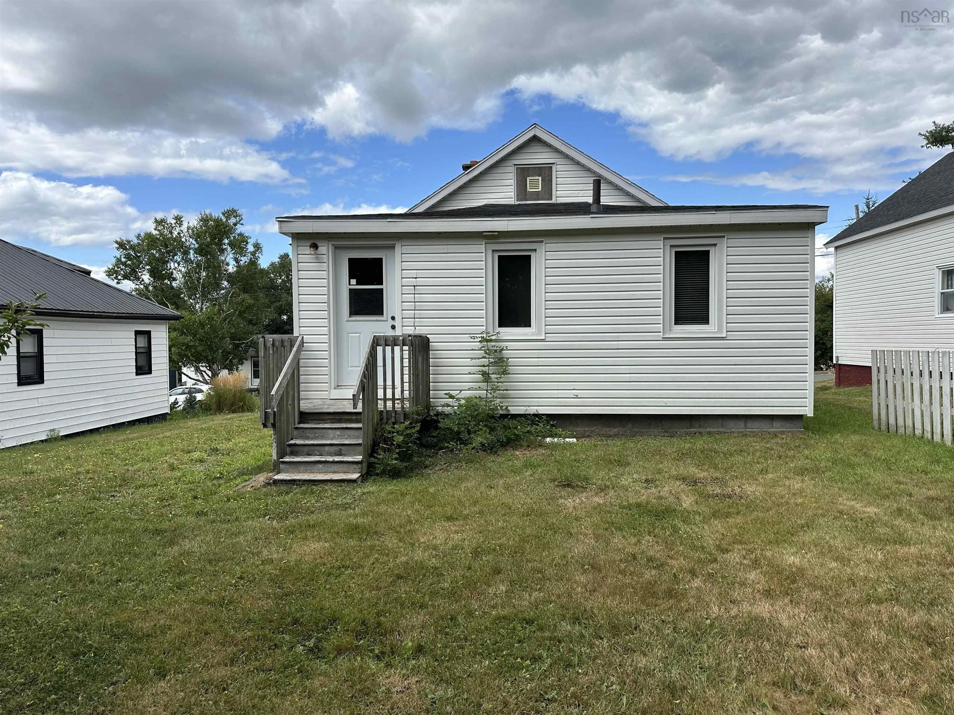 358 Royal Avenue, Sydney, NS B1P 4N5, 3 Bedrooms Bedrooms, ,1 BathroomBathrooms,Residential,For Sale,Royal,202521090