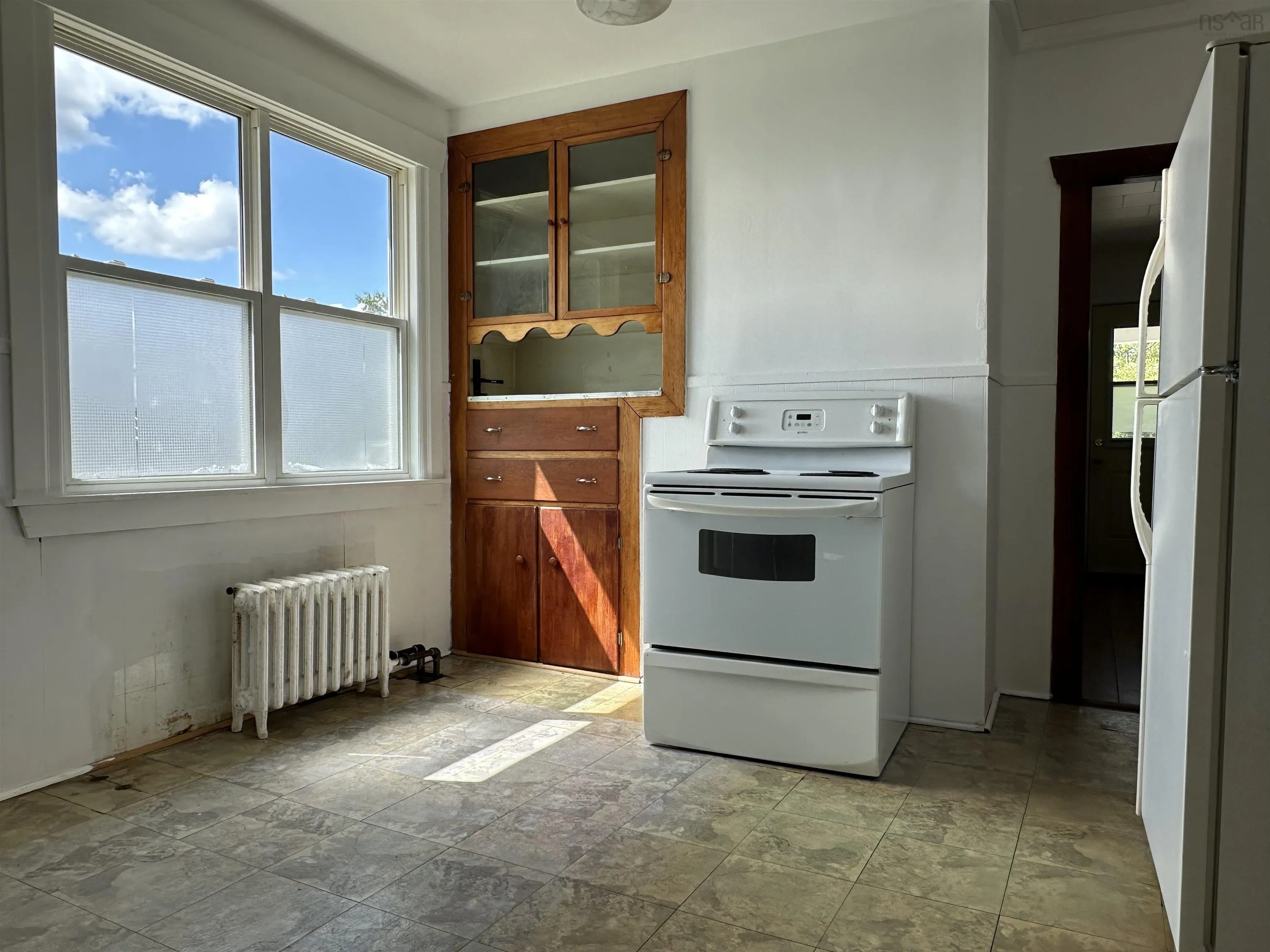 358 Royal Avenue, Sydney, NS B1P 4N5, 3 Bedrooms Bedrooms, ,1 BathroomBathrooms,Residential,For Sale,Royal,202521090