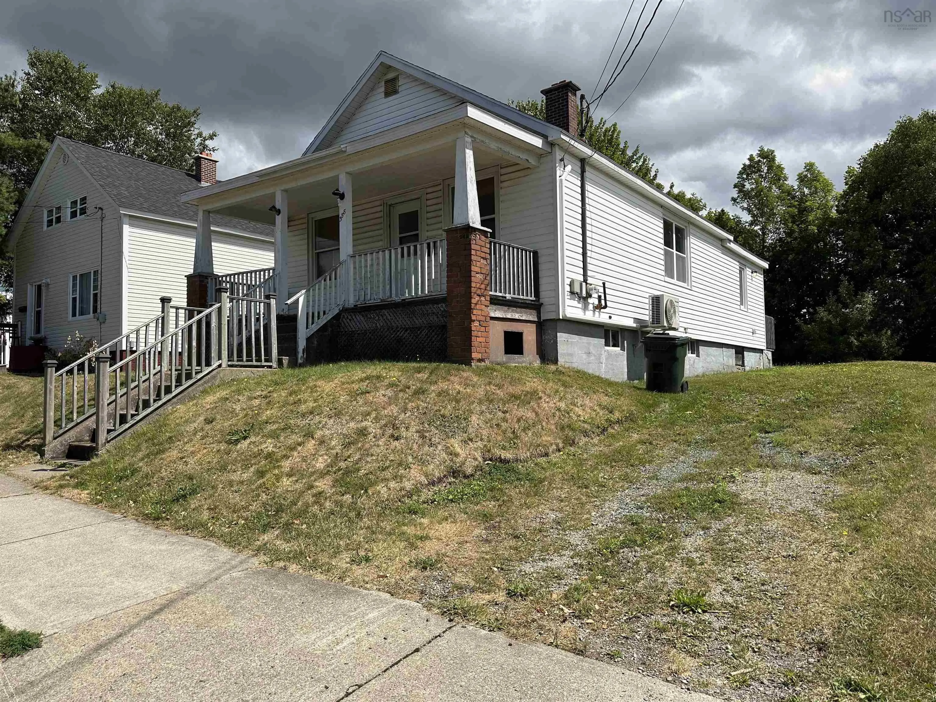 358 Royal Avenue, Sydney, NS B1P 4N5, 3 Bedrooms Bedrooms, ,1 BathroomBathrooms,Residential,For Sale,Royal,202521090