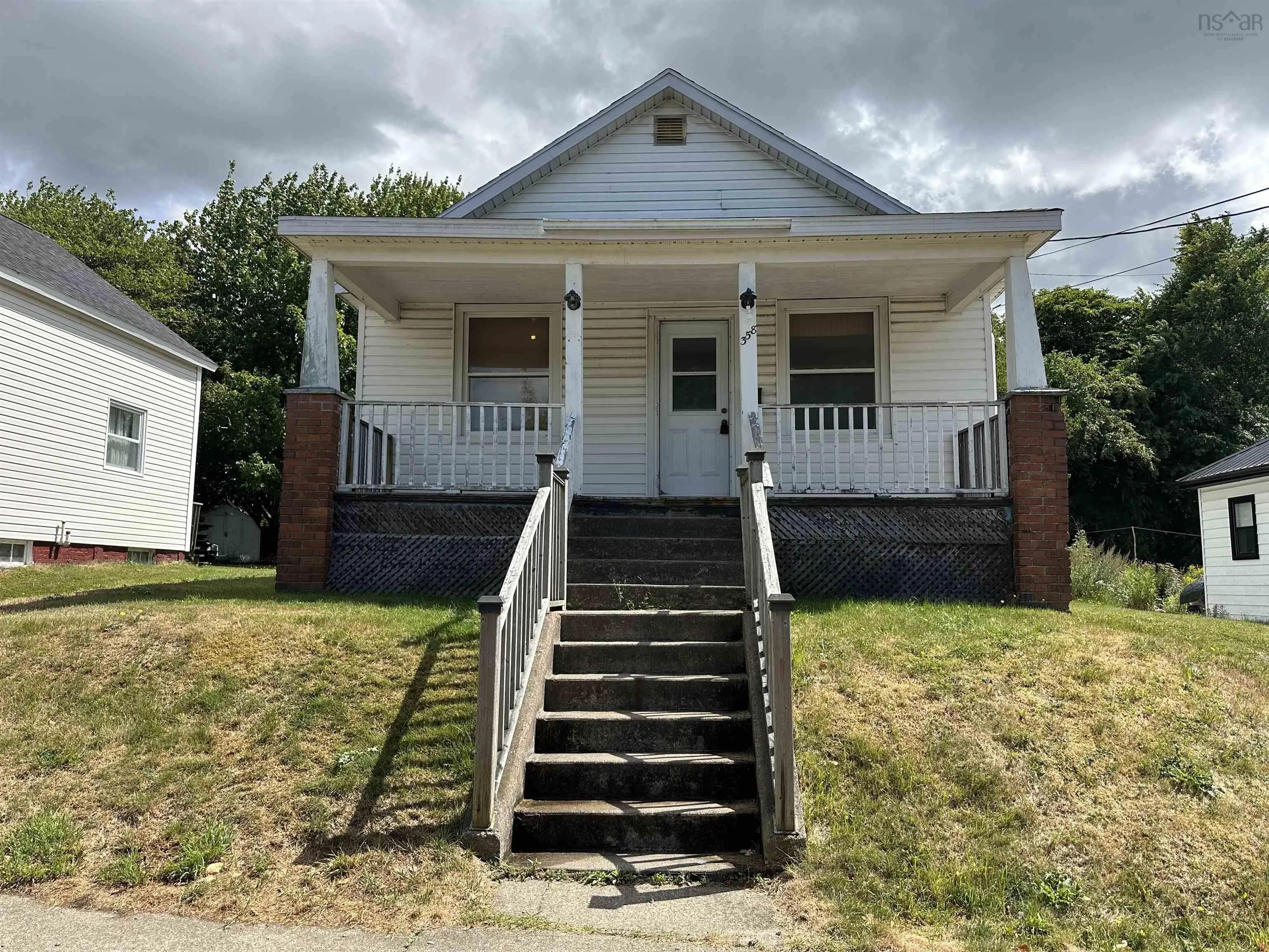 358 Royal Avenue, Sydney, NS B1P 4N5, 3 Bedrooms Bedrooms, ,1 BathroomBathrooms,Residential,For Sale,Royal,202521090