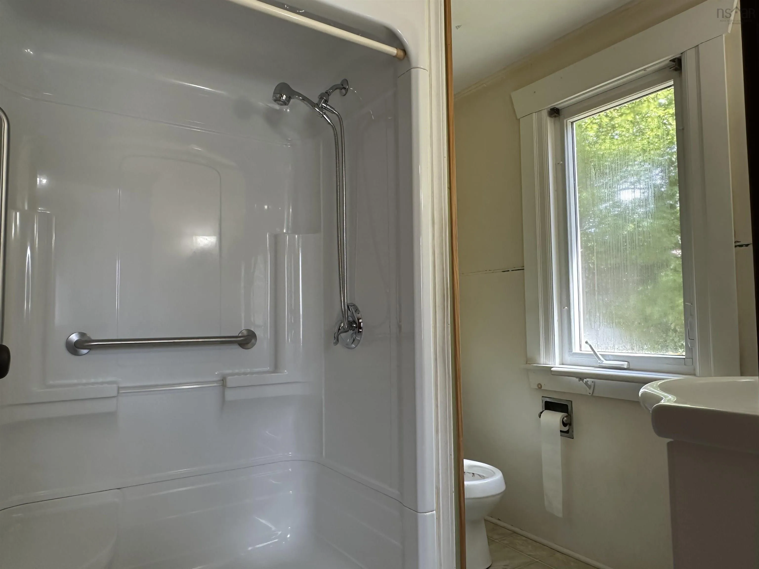 358 Royal Avenue, Sydney, NS B1P 4N5, 3 Bedrooms Bedrooms, ,1 BathroomBathrooms,Residential,For Sale,Royal,202521090