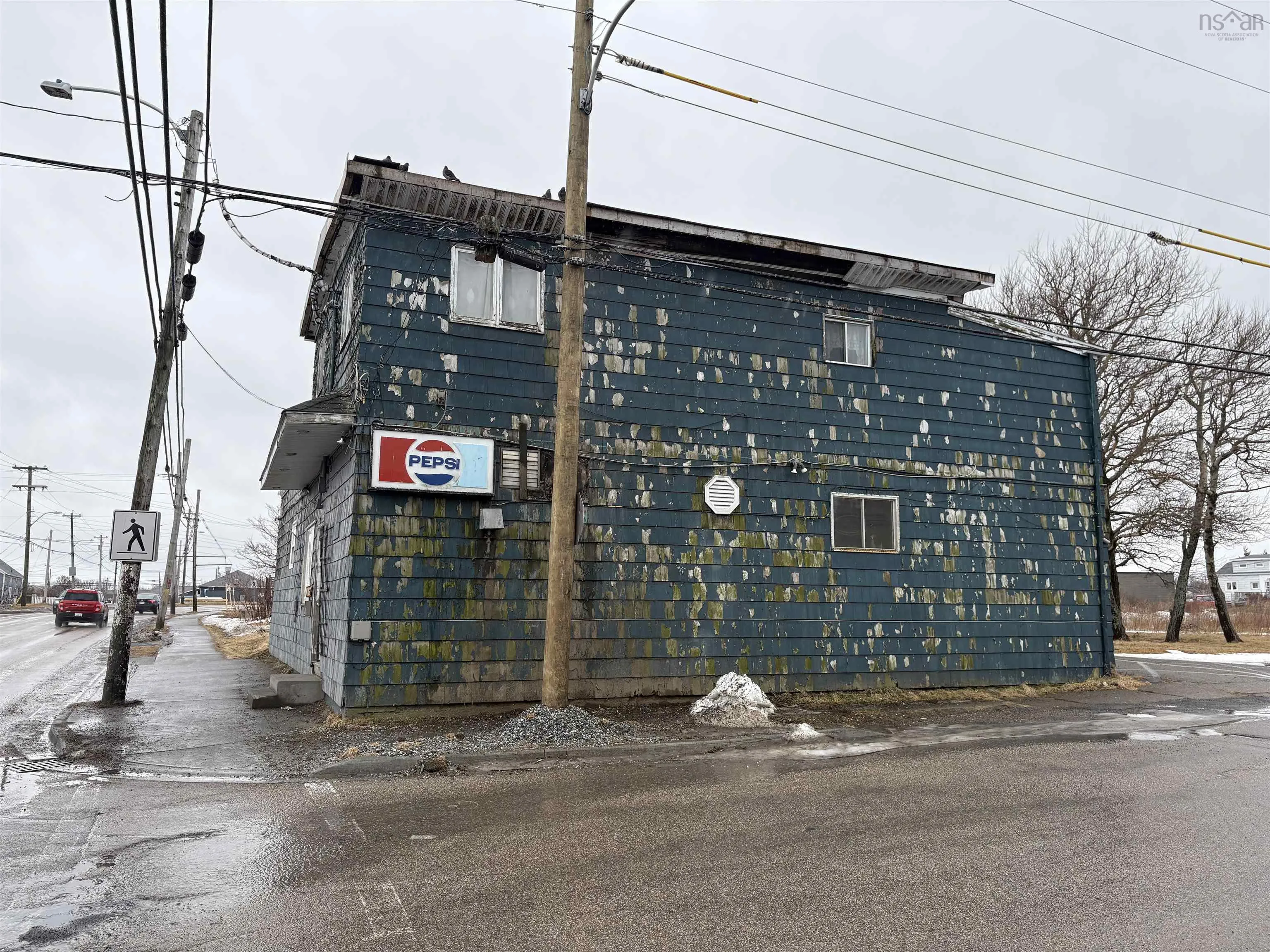 17 Sterling Road Glace Bay Road, Glace Bay Ns B1a 3x5, 3 Bedrooms Bedrooms, ,Residential Income,For Sale,Sterling Road Glace Bay,202504079