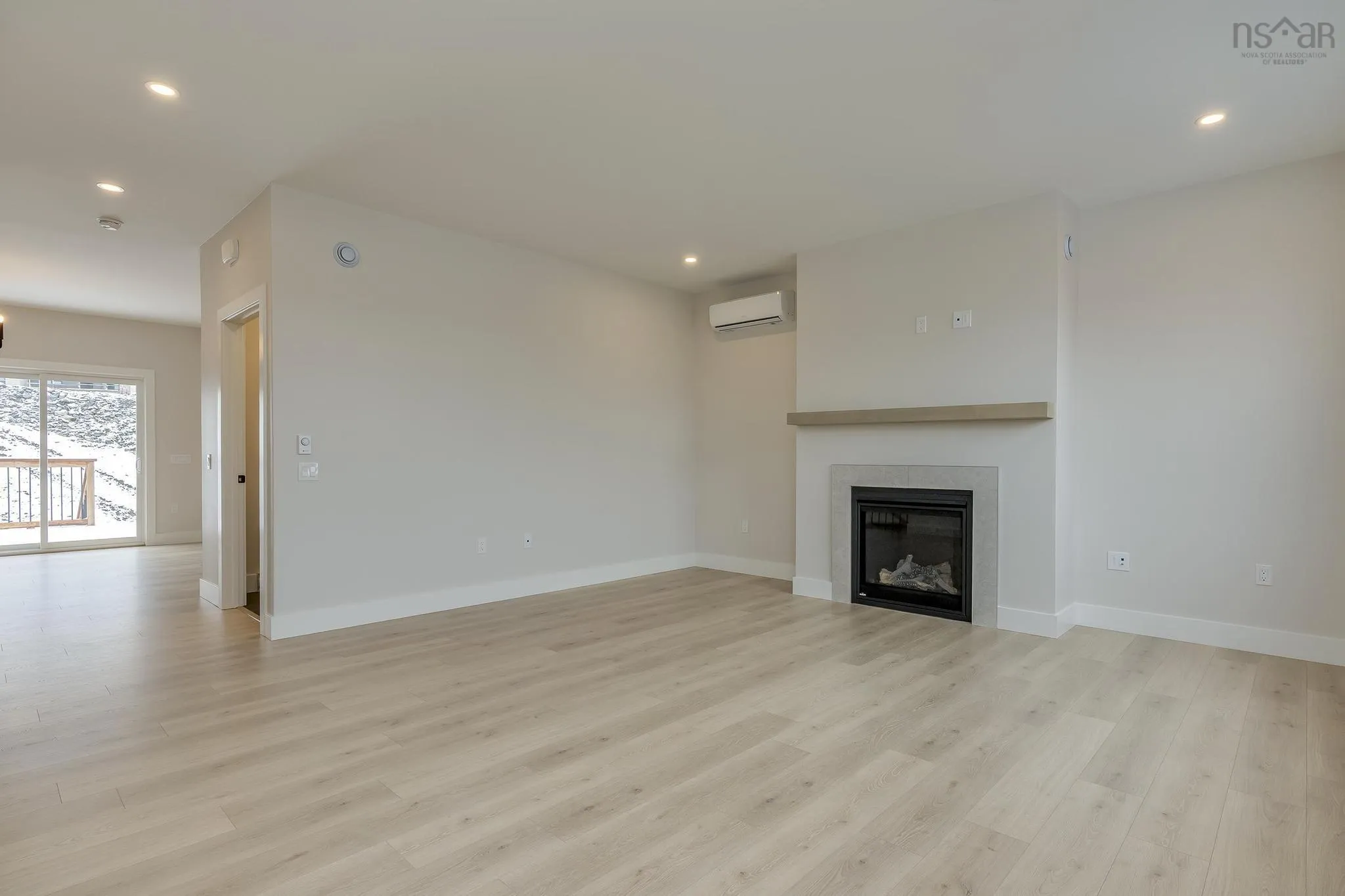 34 Pearlgarden Close, Dartmouth Ns B2x 2e8, 3 Bedrooms Bedrooms, ,4 BathroomsBathrooms,Residential,For Sale,Pearlgarden,202507240