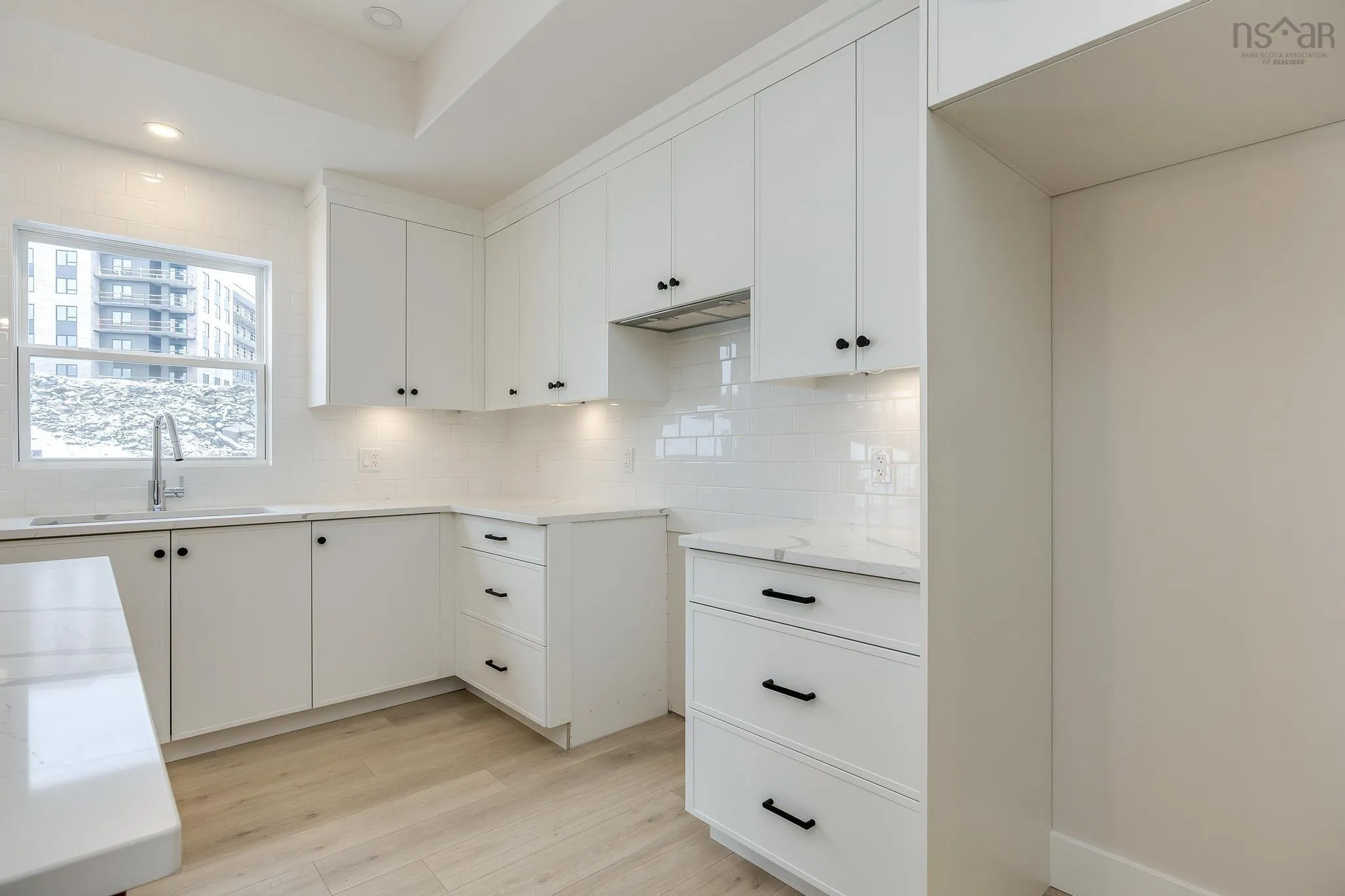 34 Pearlgarden Close, Dartmouth Ns B2x 2e8, 3 Bedrooms Bedrooms, ,4 BathroomsBathrooms,Residential,For Sale,Pearlgarden,202507240