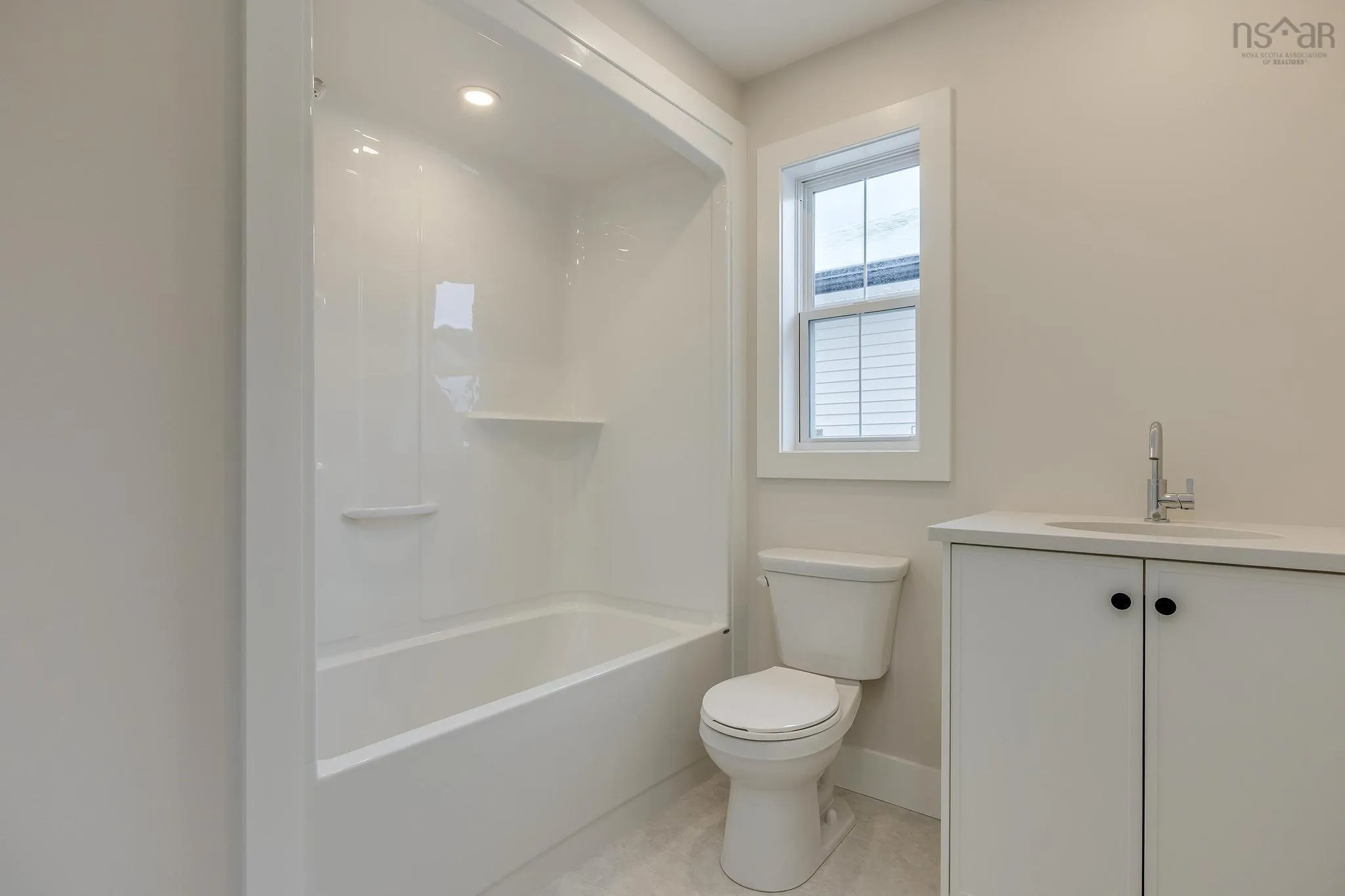 34 Pearlgarden Close, Dartmouth Ns B2x 2e8, 3 Bedrooms Bedrooms, ,4 BathroomsBathrooms,Residential,For Sale,Pearlgarden,202507240