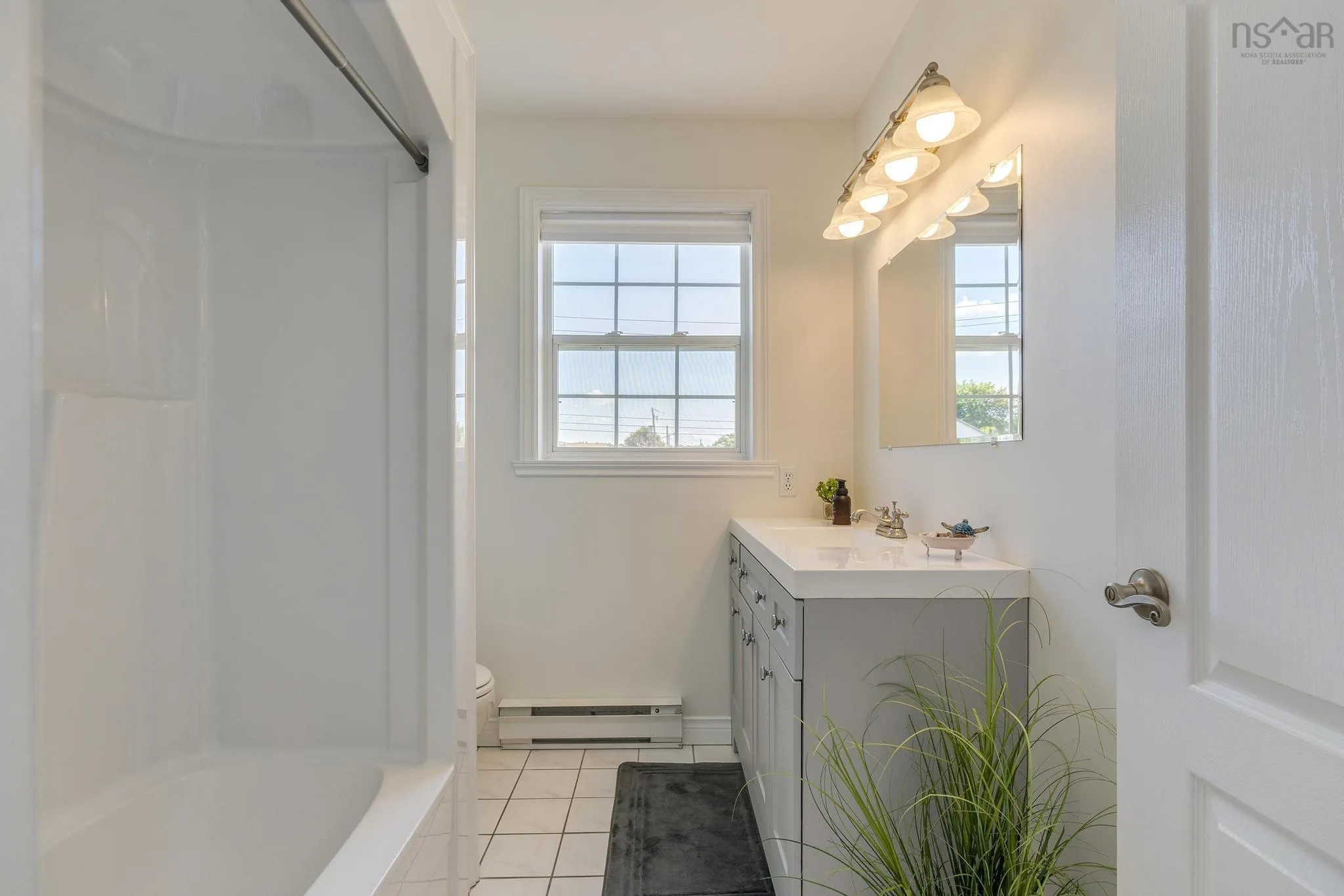 102 Portland Estates Boulevard W, Woodlawn, NS B2W 6E5, 4 Bedrooms Bedrooms, ,3 BathroomsBathrooms,Residential,For Sale,Portland Estates,202521467