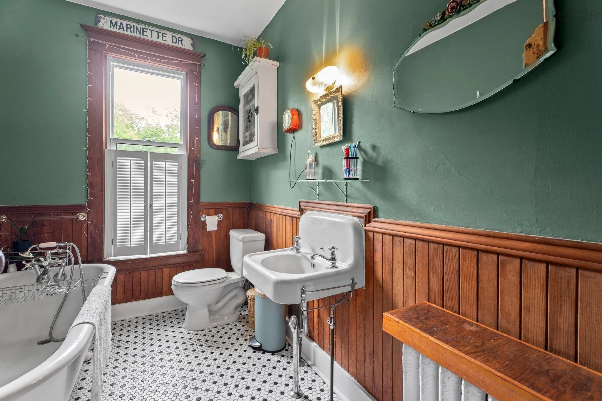 118 Patterson Street, Pictou, NS B0K 1H0, 4 Bedrooms Bedrooms, ,1 BathroomBathrooms,Residential,For Sale,Patterson,202515141