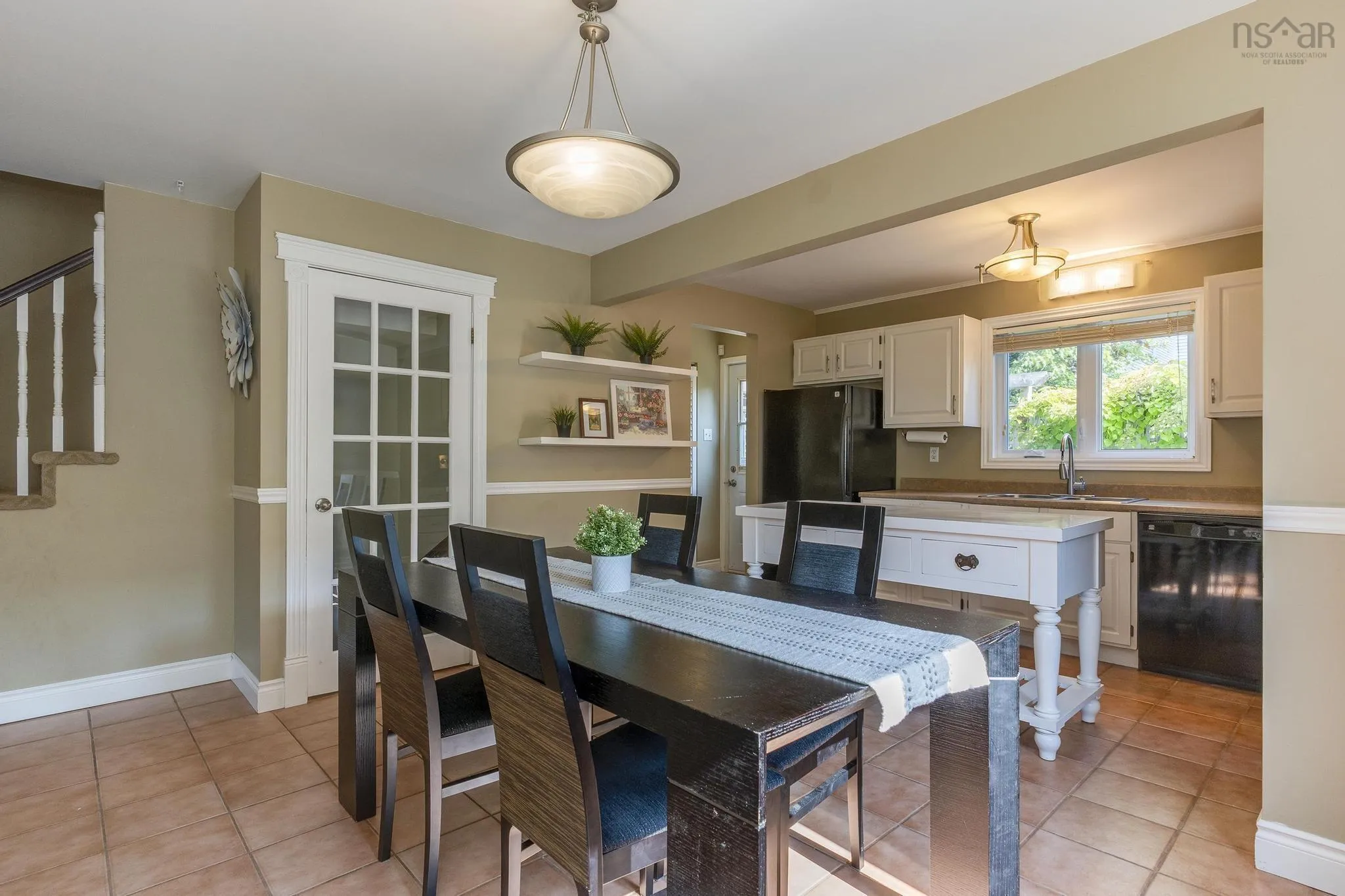 18 Anahid Court, Bedford, NS B4A 3X2, 3 Bedrooms Bedrooms, ,3 BathroomsBathrooms,Residential,For Sale,Anahid,202520547