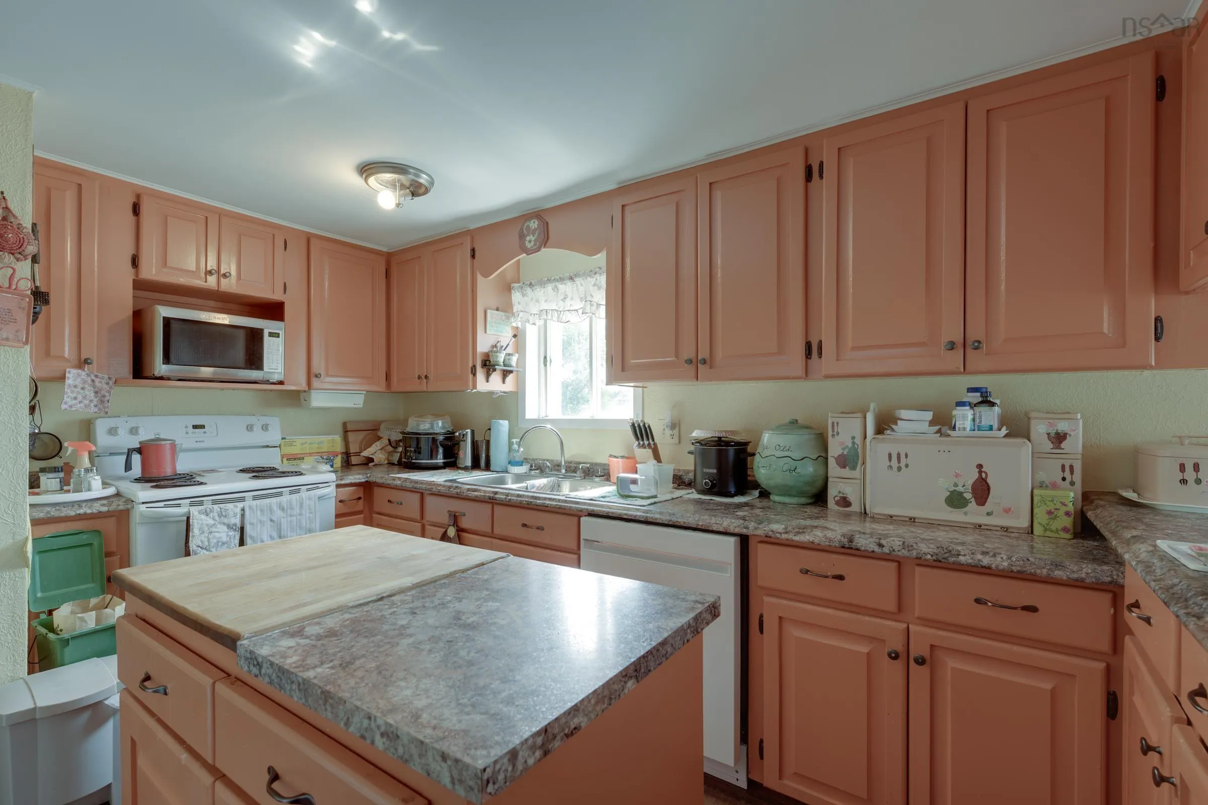 18 Riverside Lane, Salmon River, NS B0W 2Y0, 4 Bedrooms Bedrooms, ,1 BathroomBathrooms,Residential,For Sale,Riverside,202520610