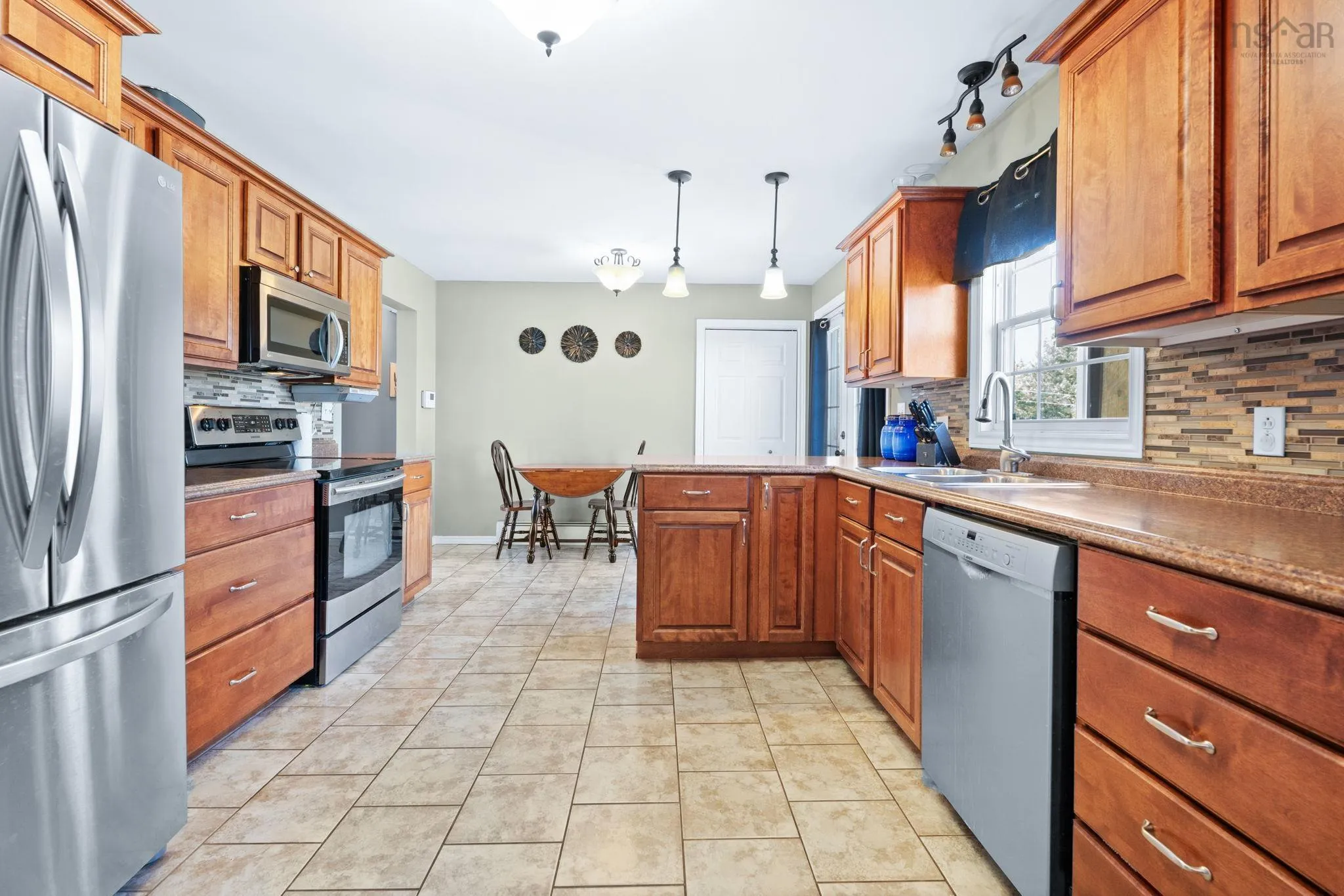 16 Gilroy Street, Springhill, NS B0M 1X0, 3 Bedrooms Bedrooms, ,2 BathroomsBathrooms,Residential,For Sale,Gilroy,202521694