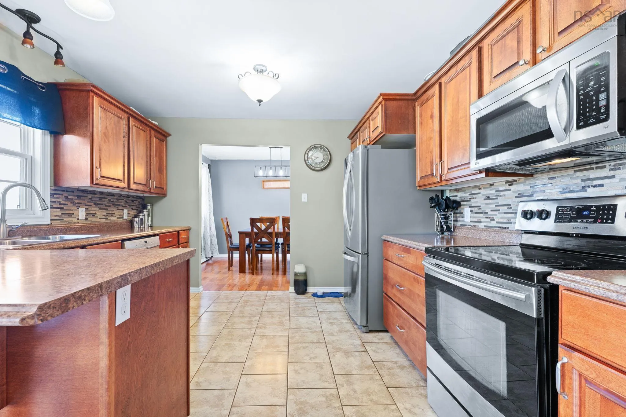 16 Gilroy Street, Springhill, NS B0M 1X0, 3 Bedrooms Bedrooms, ,2 BathroomsBathrooms,Residential,For Sale,Gilroy,202521694