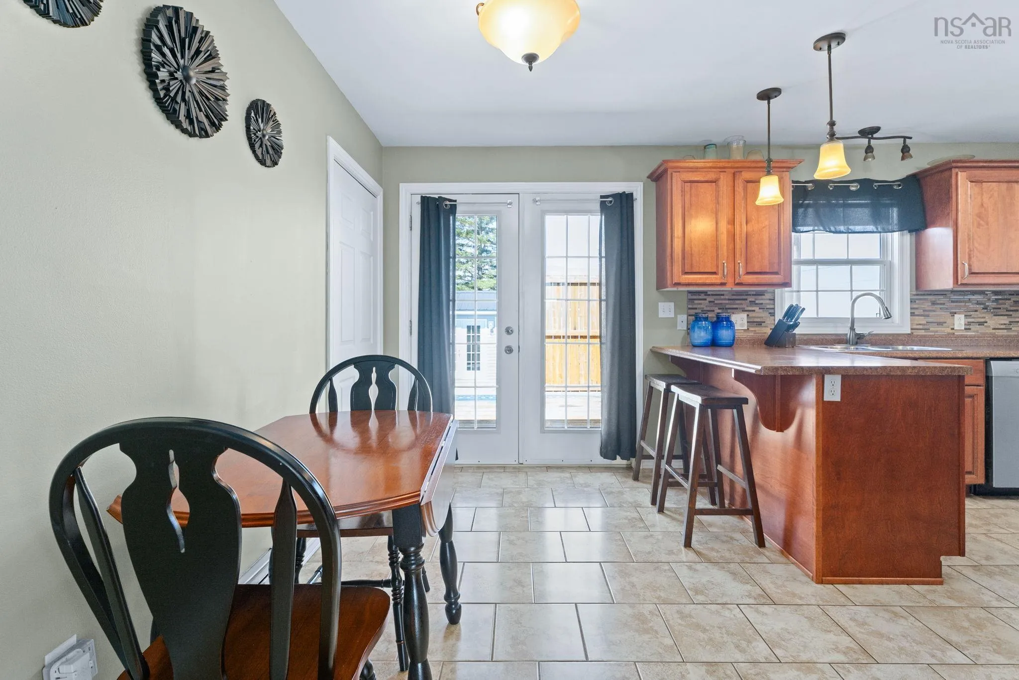 16 Gilroy Street, Springhill, NS B0M 1X0, 3 Bedrooms Bedrooms, ,2 BathroomsBathrooms,Residential,For Sale,Gilroy,202521694