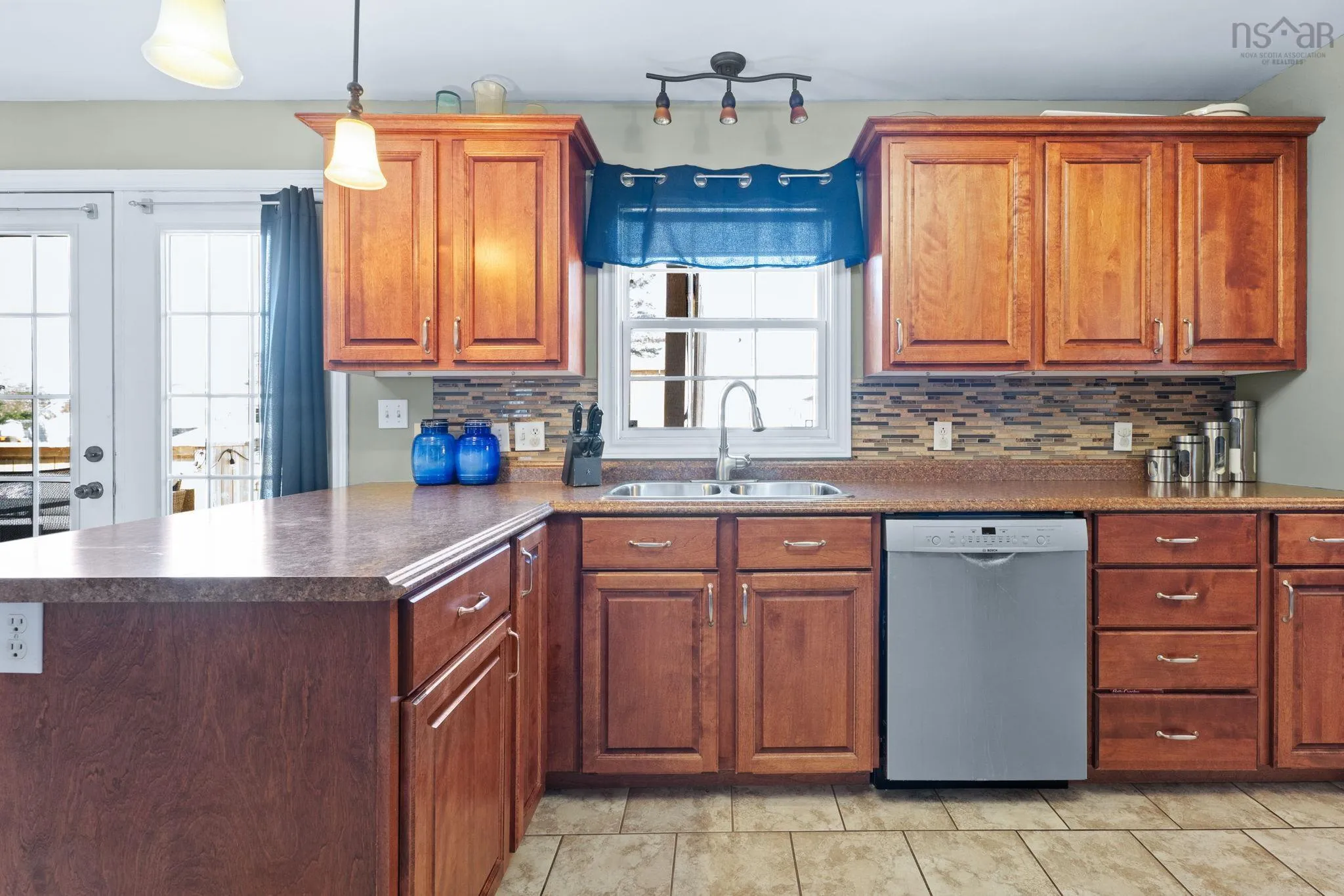 16 Gilroy Street, Springhill, NS B0M 1X0, 3 Bedrooms Bedrooms, ,2 BathroomsBathrooms,Residential,For Sale,Gilroy,202521694