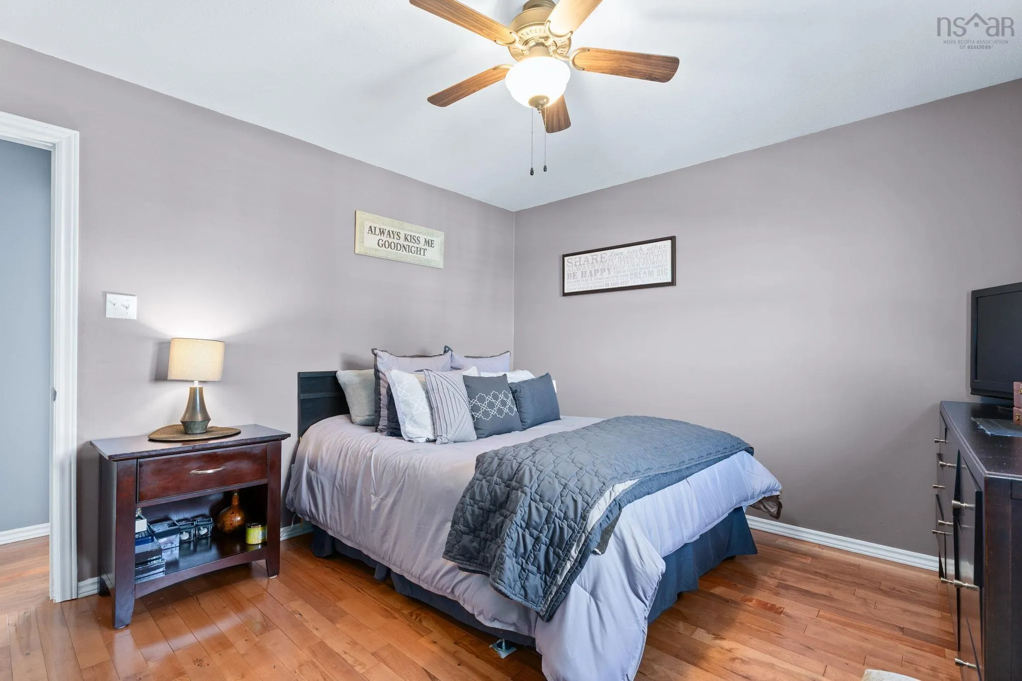 16 Gilroy Street, Springhill, NS B0M 1X0, 3 Bedrooms Bedrooms, ,2 BathroomsBathrooms,Residential,For Sale,Gilroy,202521694