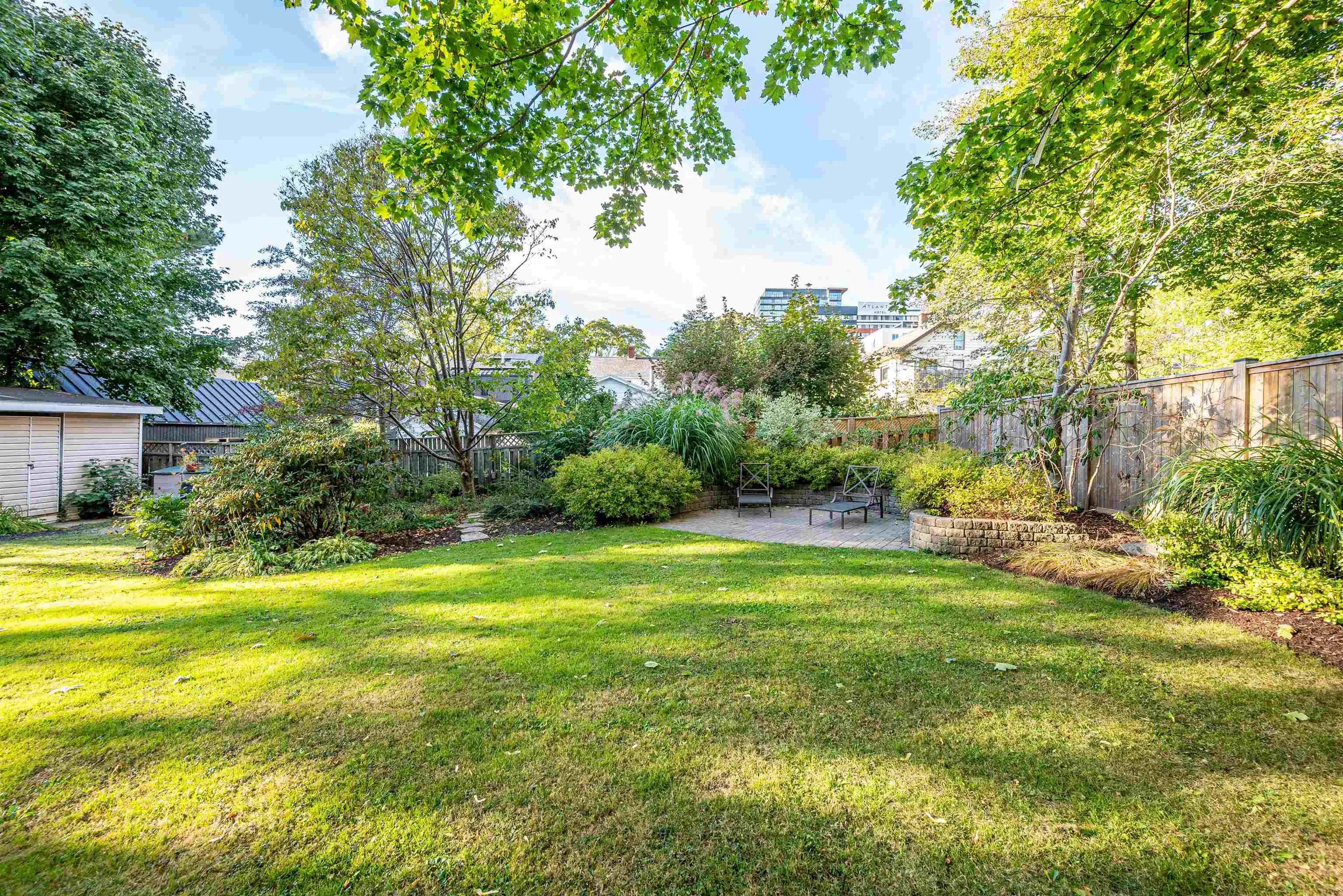 6041 Cherry Street, Halifax, NS B3H 2K4, 6 Bedrooms Bedrooms, ,Residential Income,For Sale,Cherry,202524161