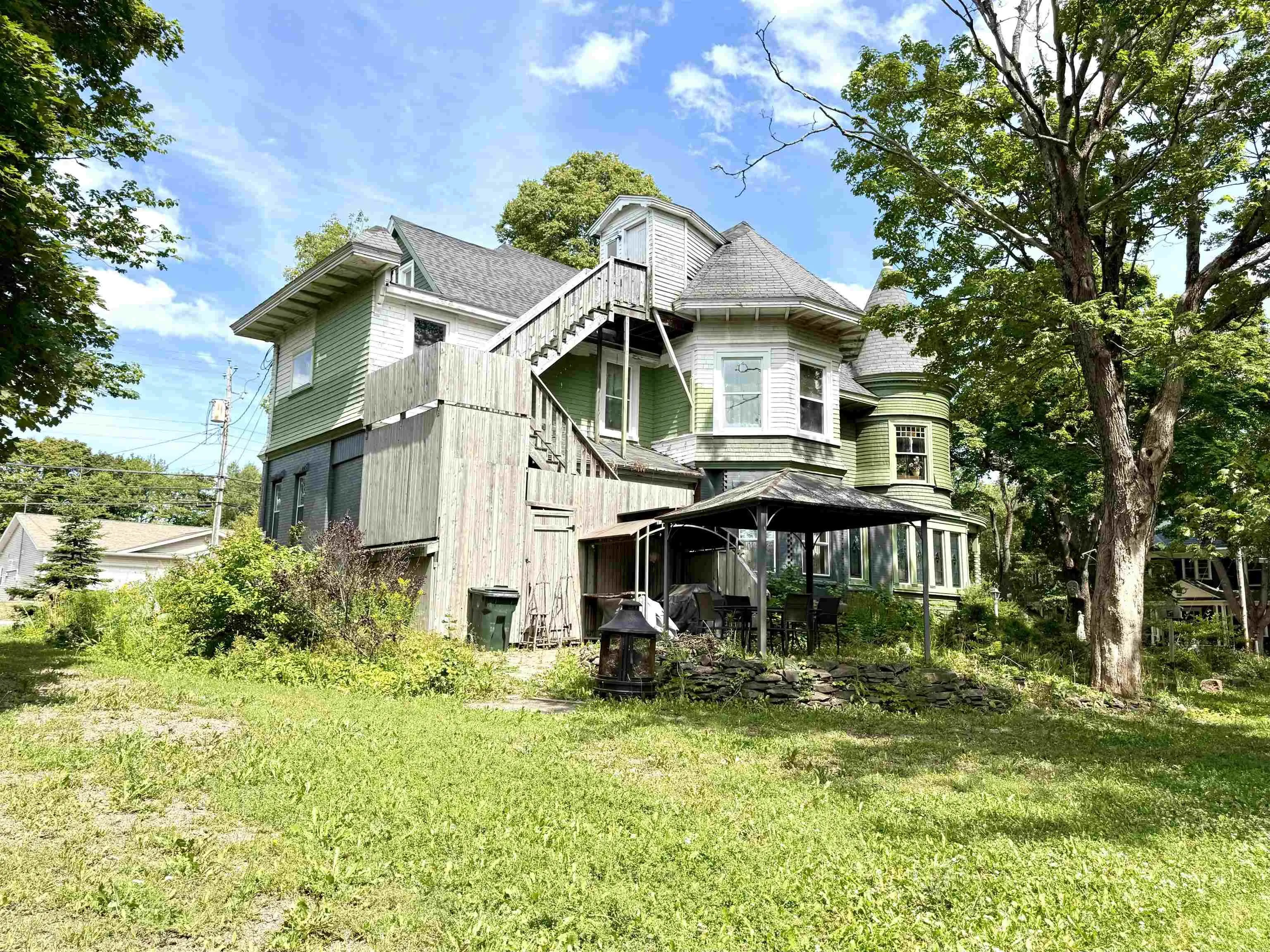 57 Havelock Street, Amherst, NS B4H 3J9, 8 Bedrooms Bedrooms, ,7 BathroomsBathrooms,Residential,For Sale,Havelock,202519951