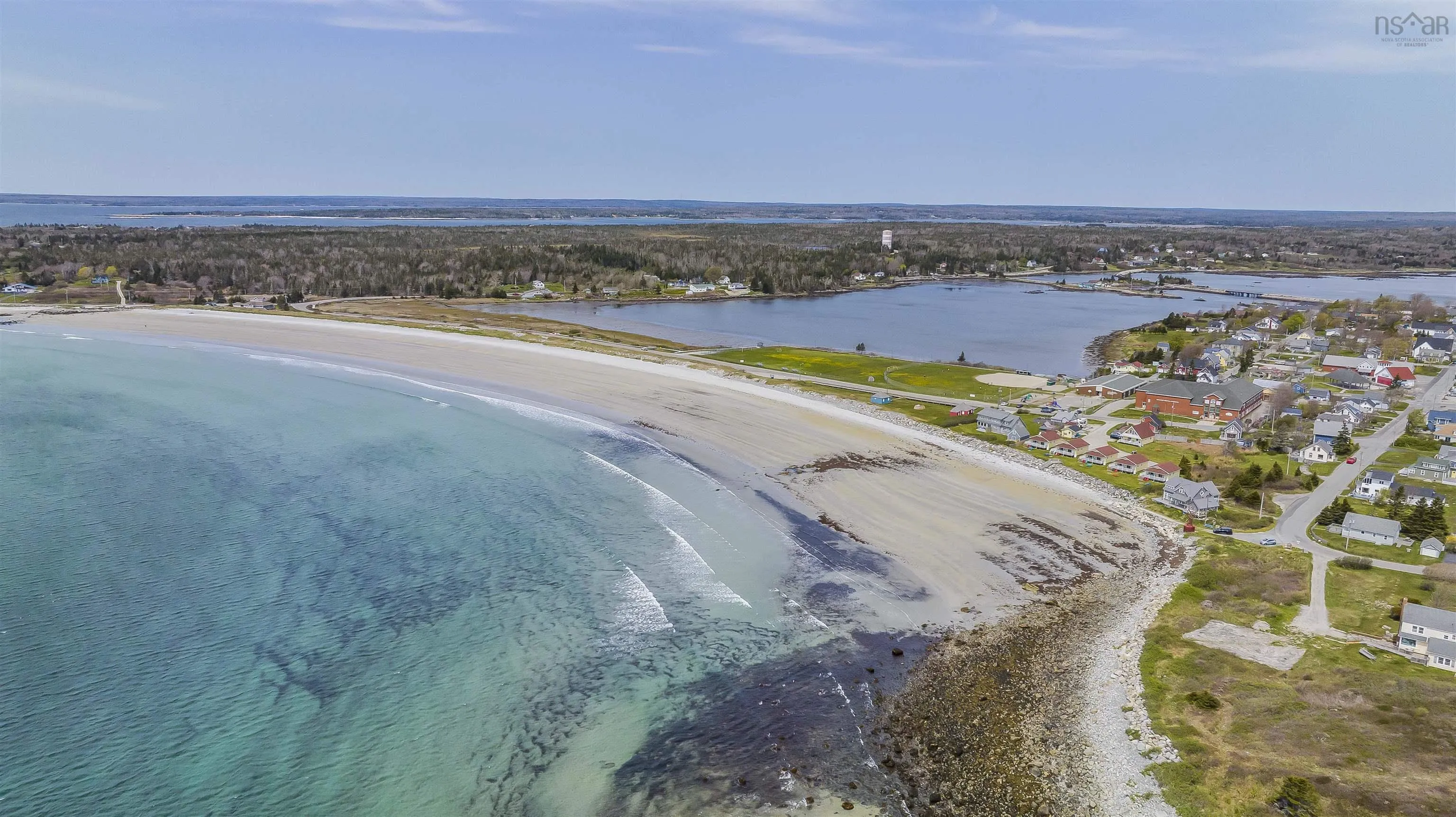 1 Gull Rock Road, Lockeport Ns B0t 1l0, 12 Bedrooms Bedrooms, ,6 BathroomsBathrooms,Residential,For Sale,Gull Rock,202500655