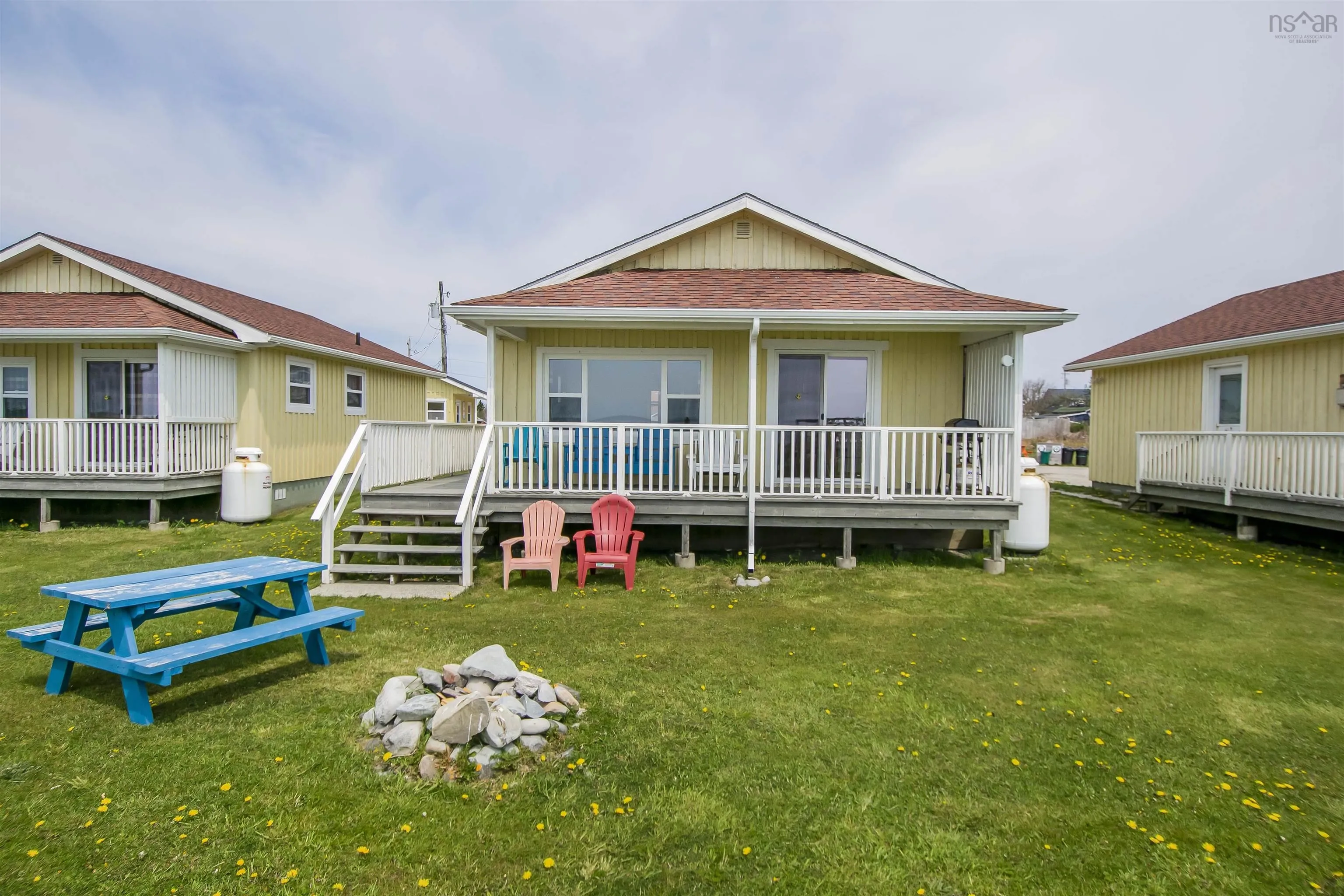 1 Gull Rock Road, Lockeport Ns B0t 1l0, 12 Bedrooms Bedrooms, ,6 BathroomsBathrooms,Residential,For Sale,Gull Rock,202500655