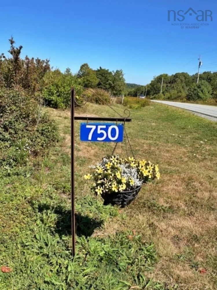 750 Highway 210, Waterloo, NS B4V 8J5, 3 Bedrooms Bedrooms, ,3 BathroomsBathrooms,Residential,For Sale,Highway 210,202522595