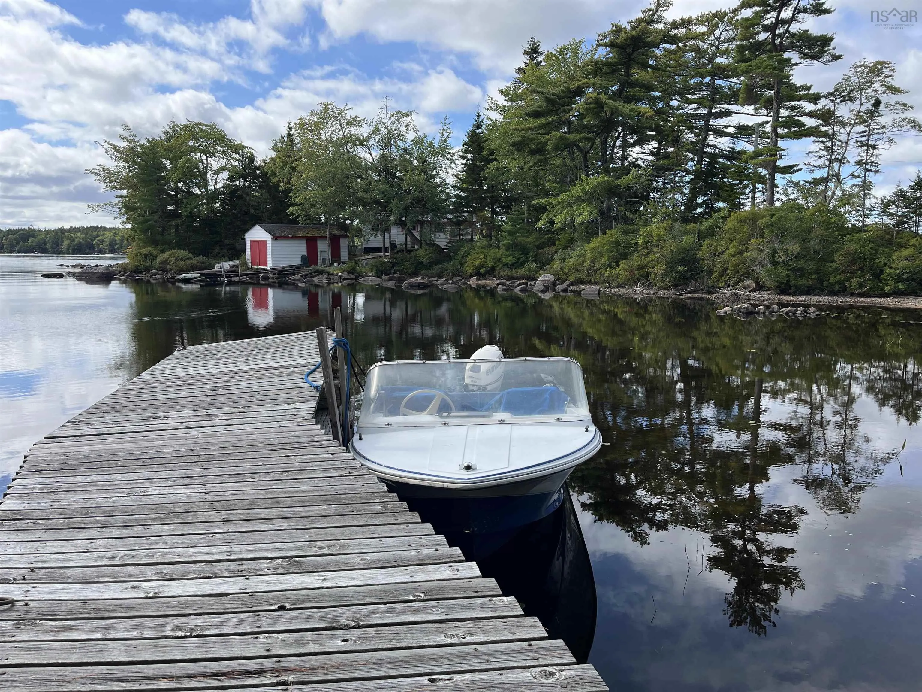 749 Dauphinees Mill Lake Road, Hubbards, NS B0J 1T0, 2 Bedrooms Bedrooms, ,1 BathroomBathrooms,Residential,For Sale,Dauphinees Mill Lake,202523317