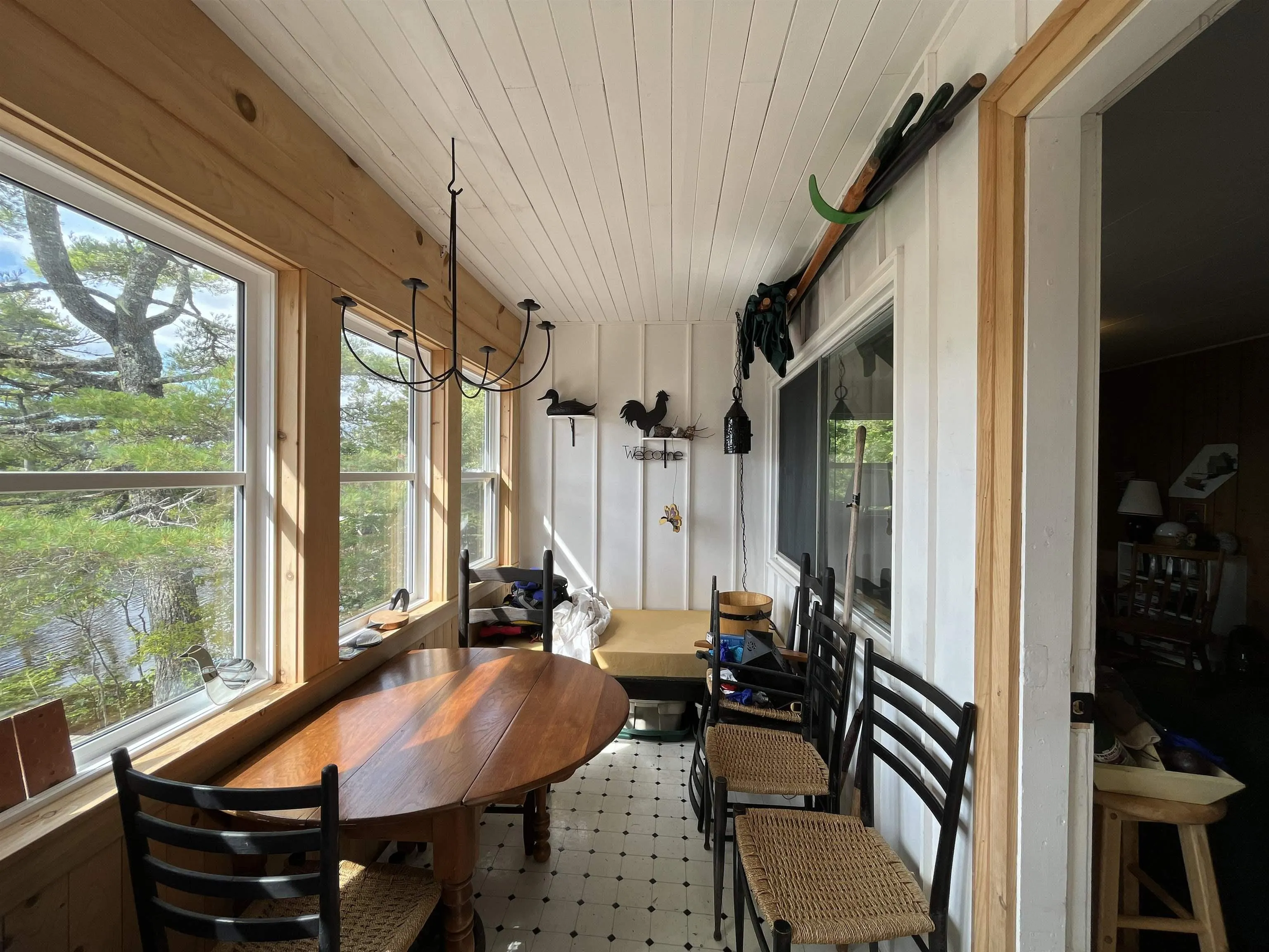 749 Dauphinees Mill Lake Road, Hubbards, NS B0J 1T0, 2 Bedrooms Bedrooms, ,1 BathroomBathrooms,Residential,For Sale,Dauphinees Mill Lake,202523317