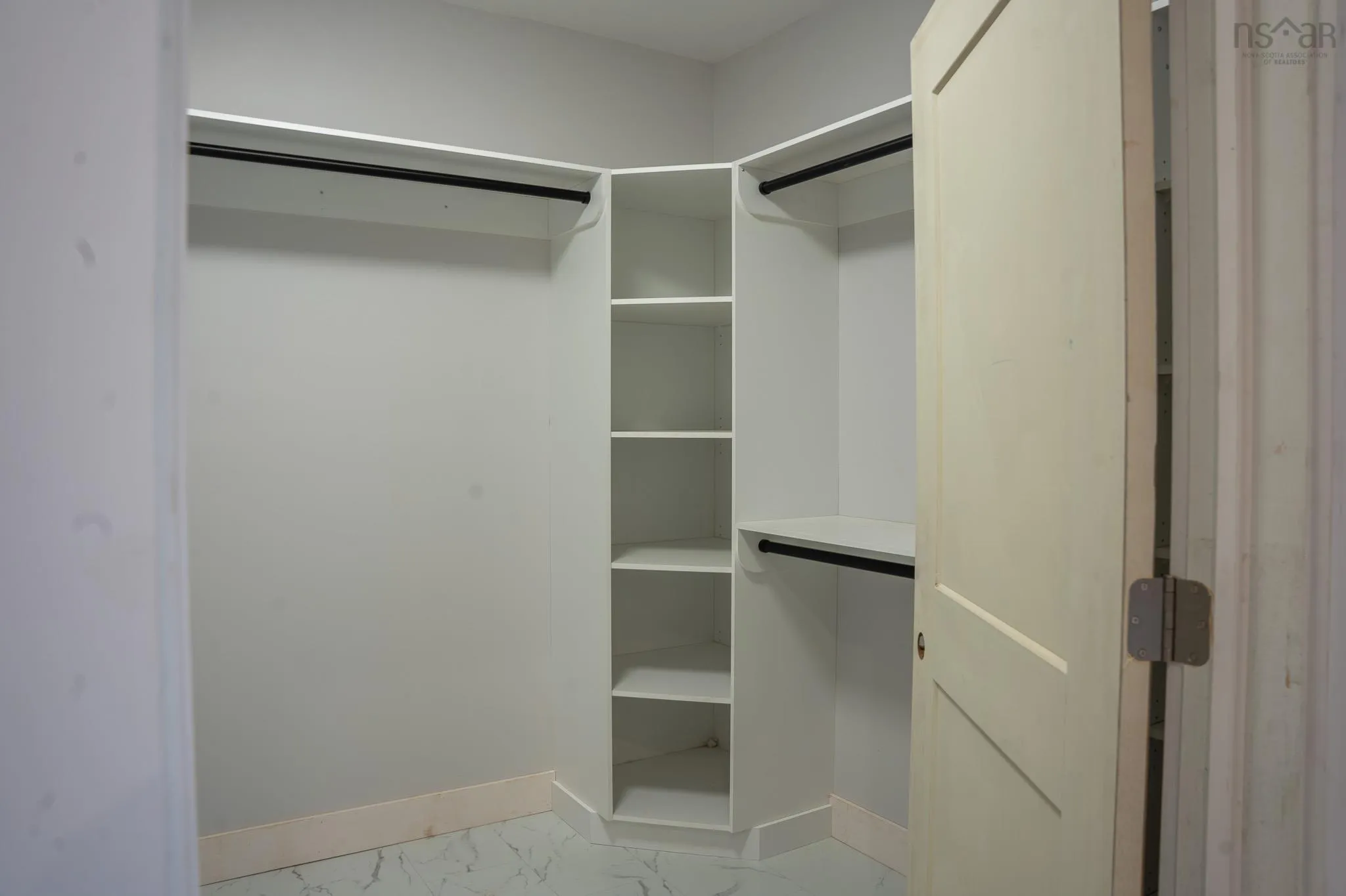 15 Kearne Avenue, Kingston, NS B0P 1R0, 4 Bedrooms Bedrooms, ,2 BathroomsBathrooms,Residential,For Sale,Kearne,202514683
