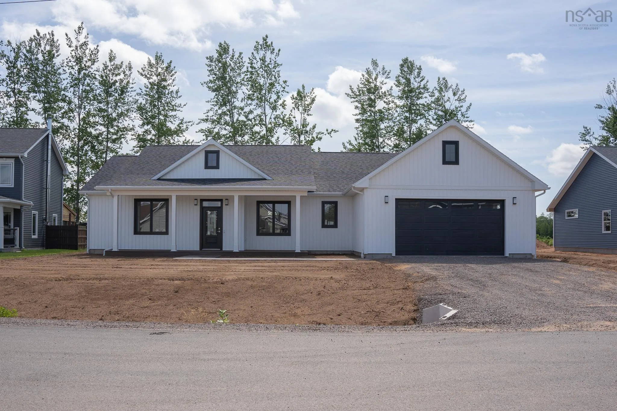 15 Kearne Avenue, Kingston, NS B0P 1R0, 4 Bedrooms Bedrooms, ,2 BathroomsBathrooms,Residential,For Sale,Kearne,202514683