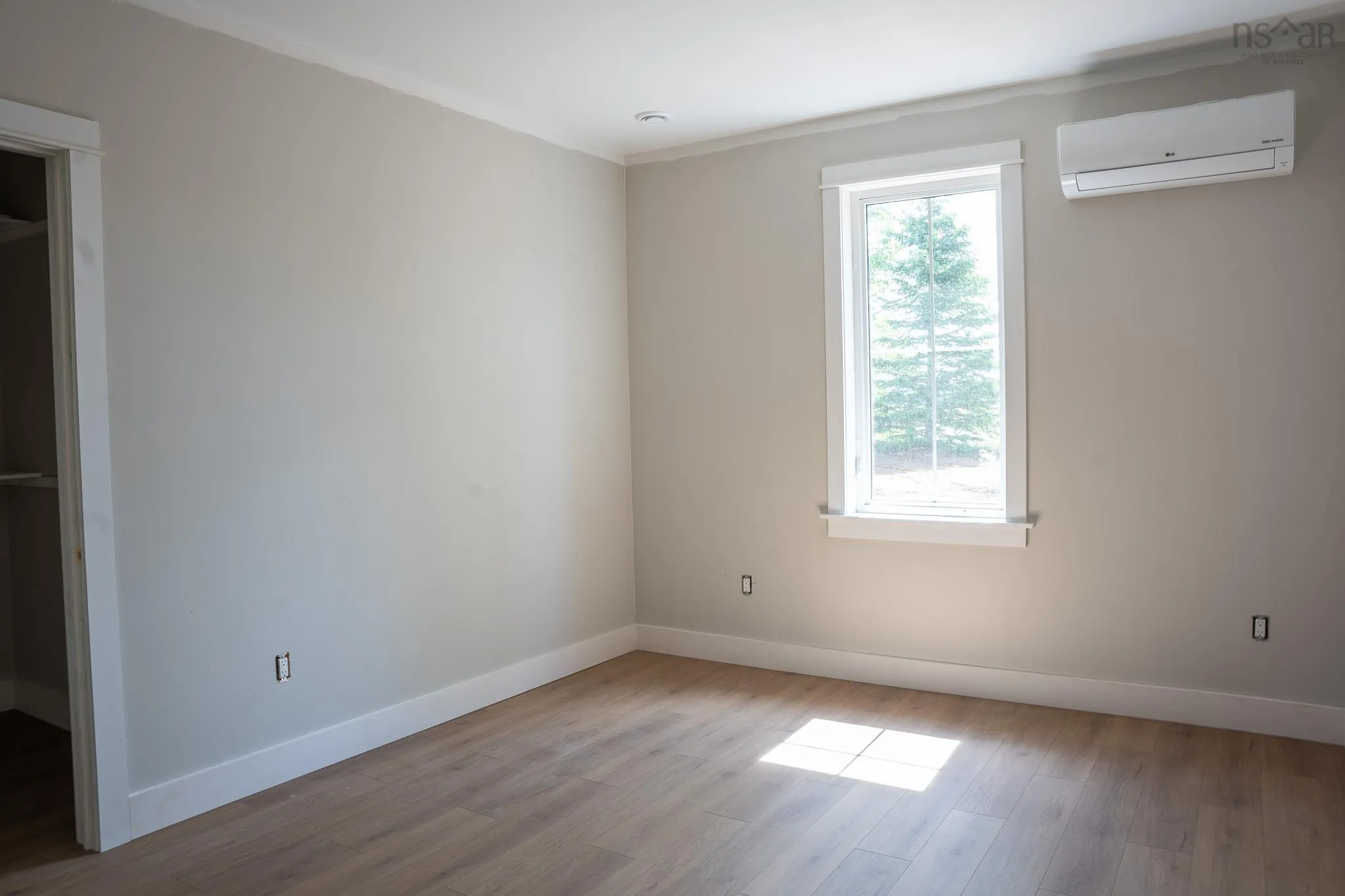 15 Kearne Avenue, Kingston, NS B0P 1R0, 4 Bedrooms Bedrooms, ,2 BathroomsBathrooms,Residential,For Sale,Kearne,202514683